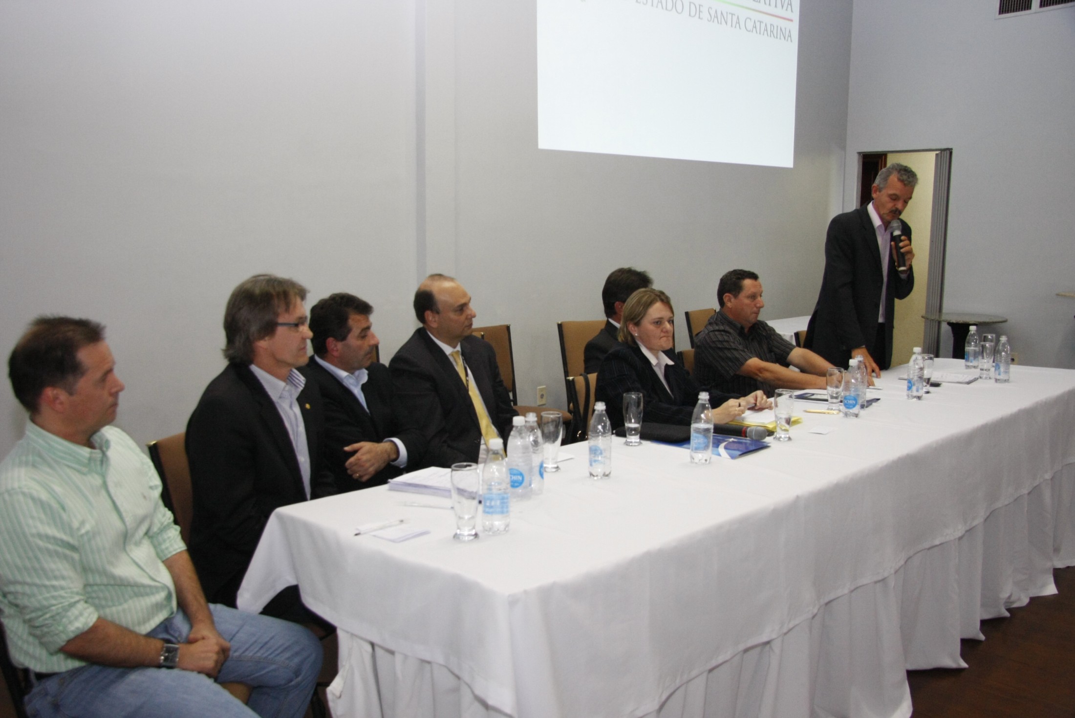 Audiência Pública a fim de discutir a situação do Aeroporto Serafim Enoss Bertasso