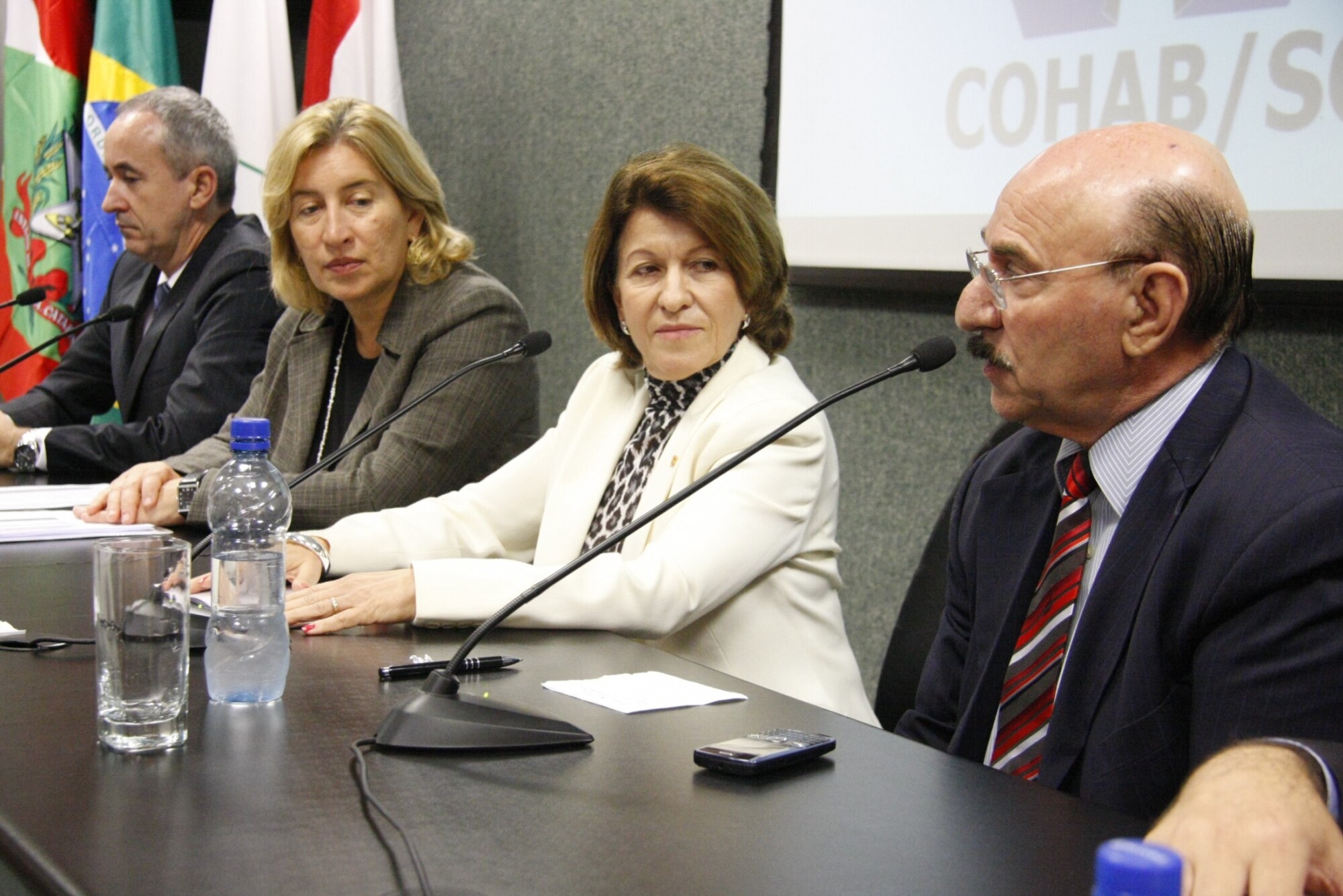 Reunião de trabalho da Companhia de Habitação do Estado de Santa Catarina (COHAB)