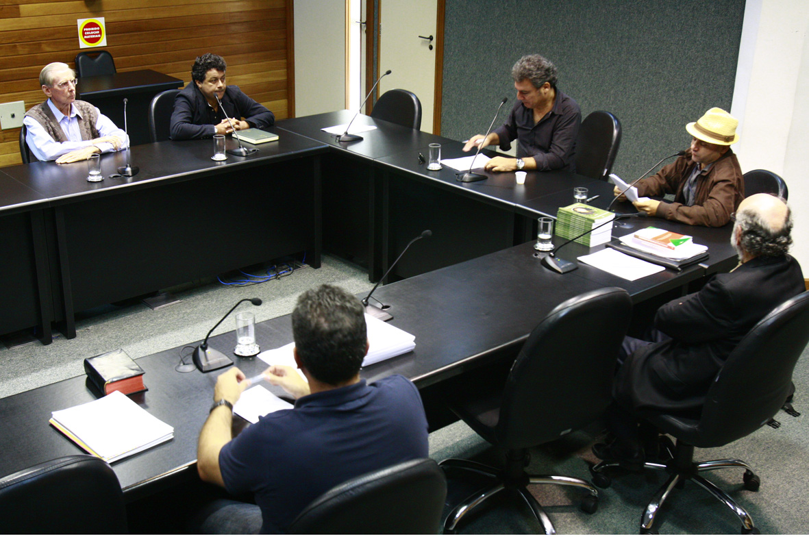 Hino catarinense será tema de debate e enquetes