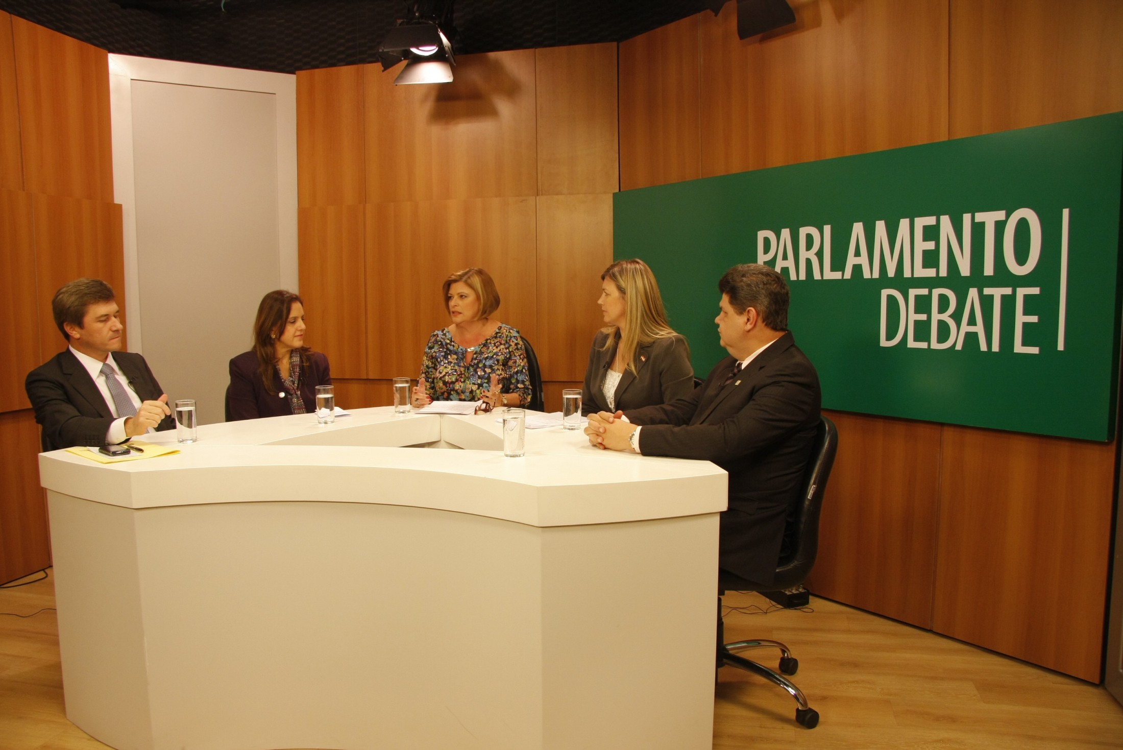 Programa Parlamento Debate