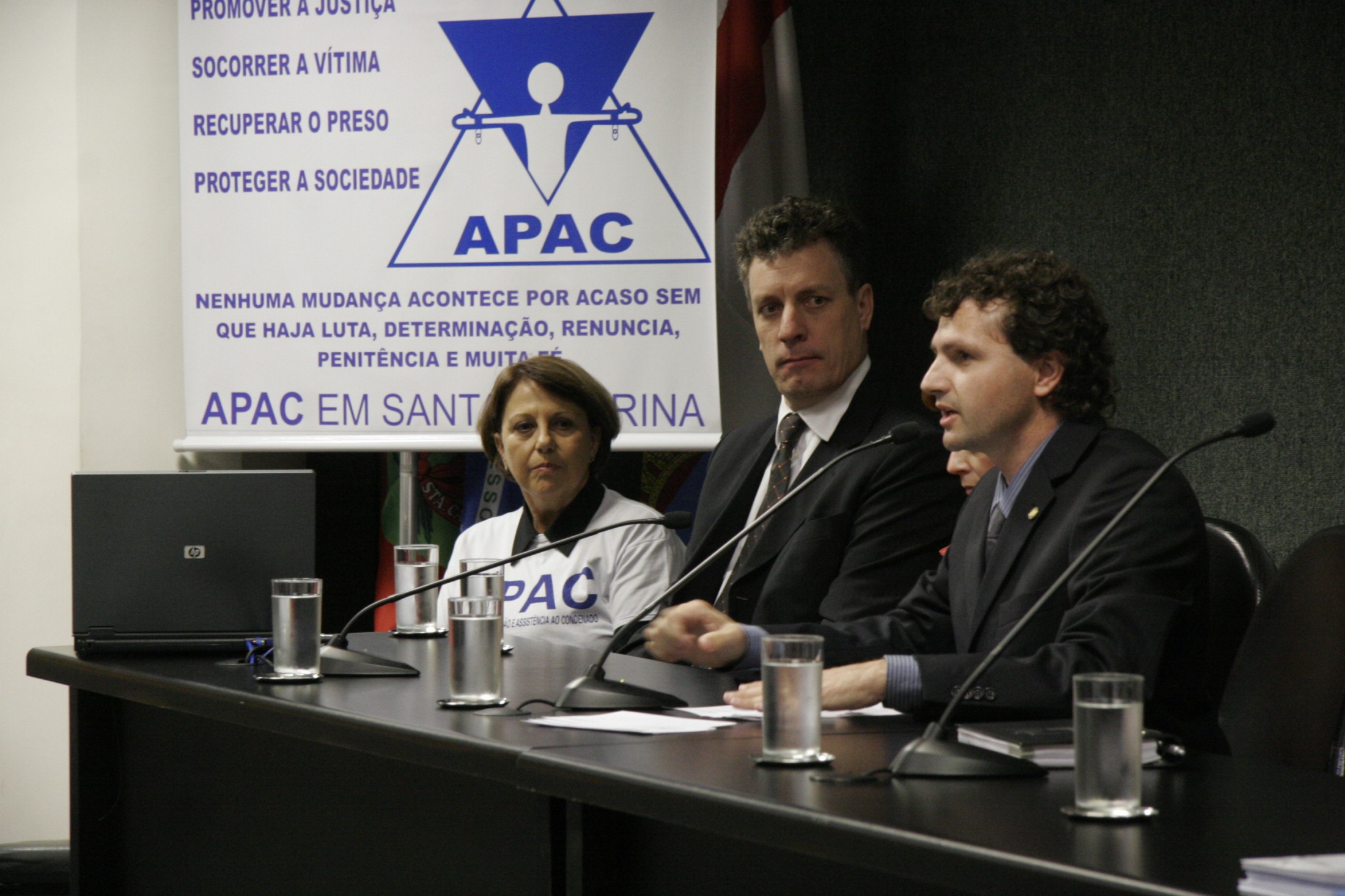 Audiência Pública sobre A Instalação e Divulgação da Associação de Proteção e Assistência aos Condenados - APAC em Florianópolis