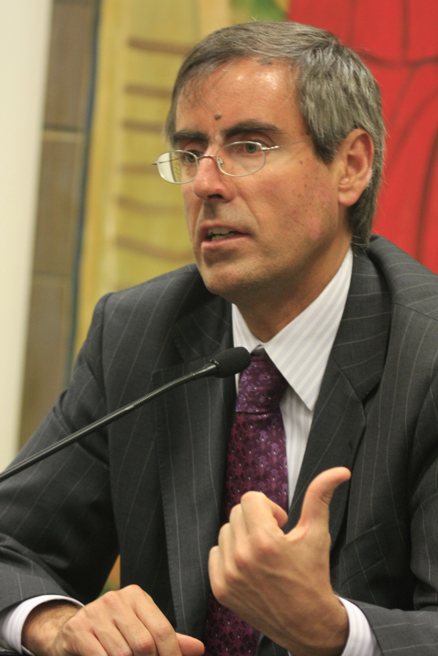 Ministro TSE Arnaldo Versiani Leite Soares