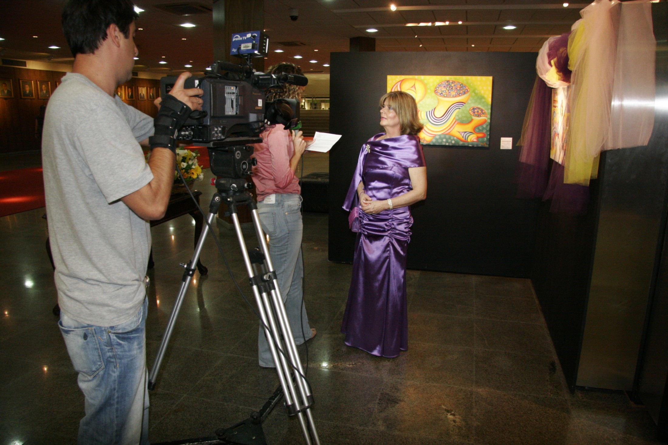 Abertura da exposição Expressões Cósmicas da artista Neiva Külzer