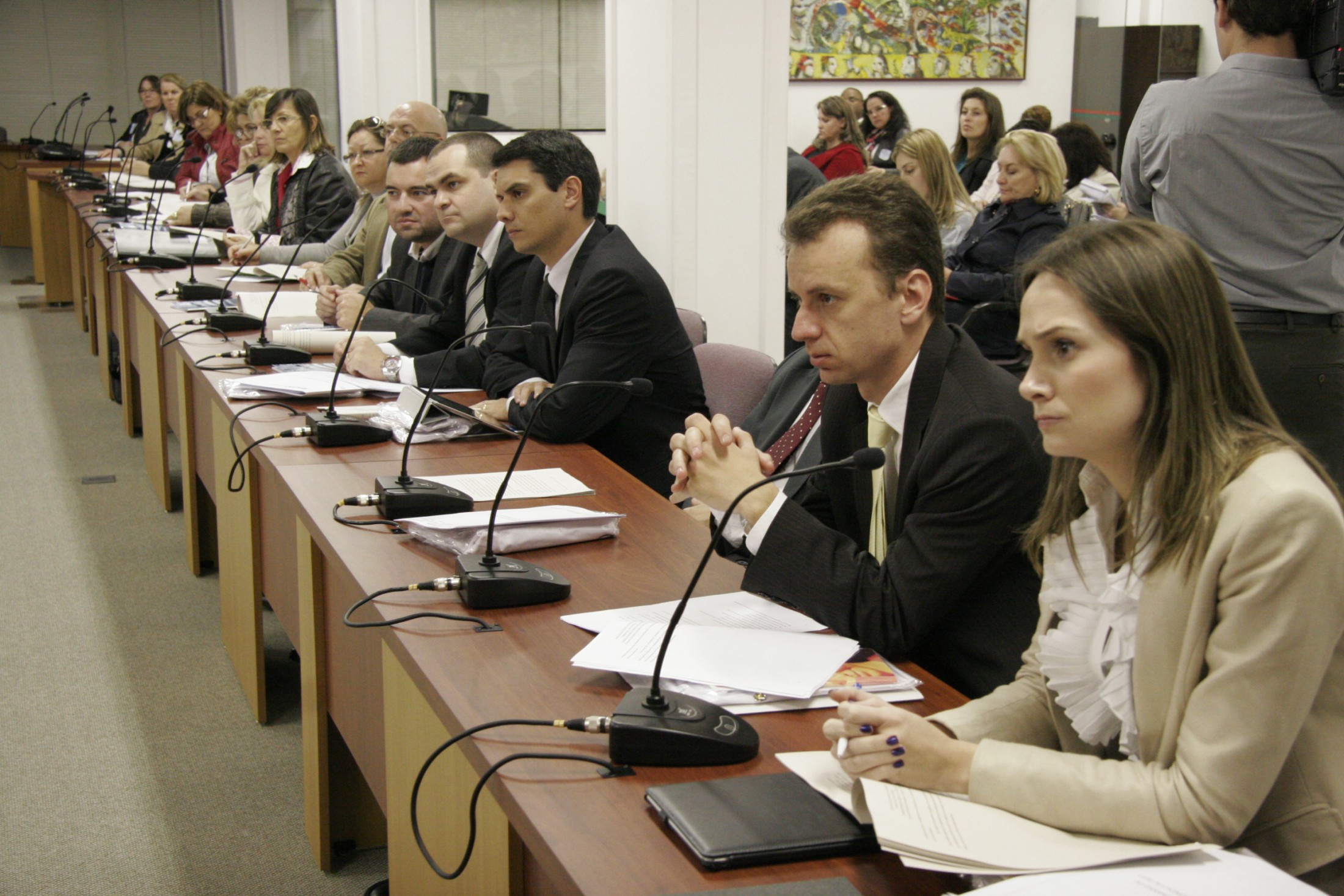 Reunião no Ministério Público sobre Adoção