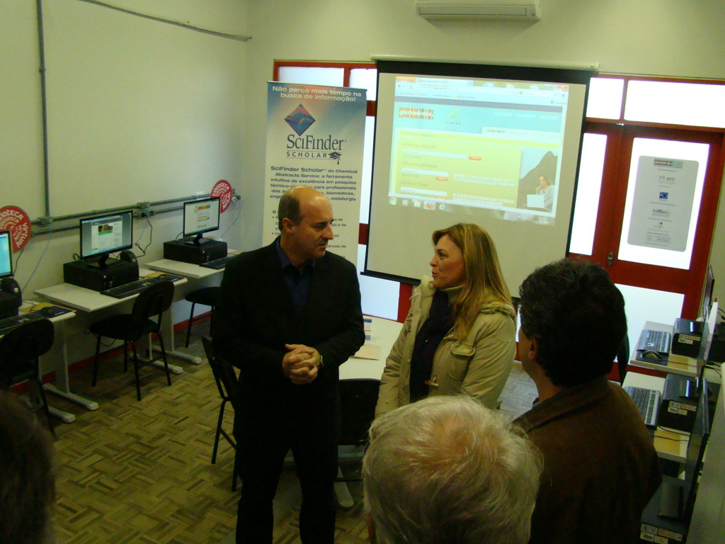 Unesc inaugura Sala de Acesso às Bases de Dados viabilizada pelo Deputado José Milton