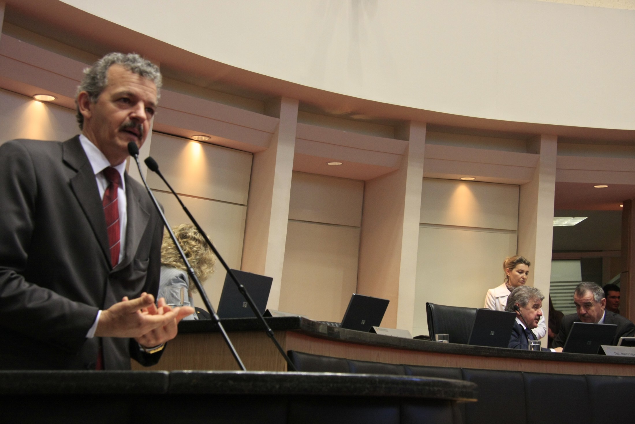 Sessão Ordinária - Plenário Osni Regis - Deputado Dirceu Dresch (PT)
