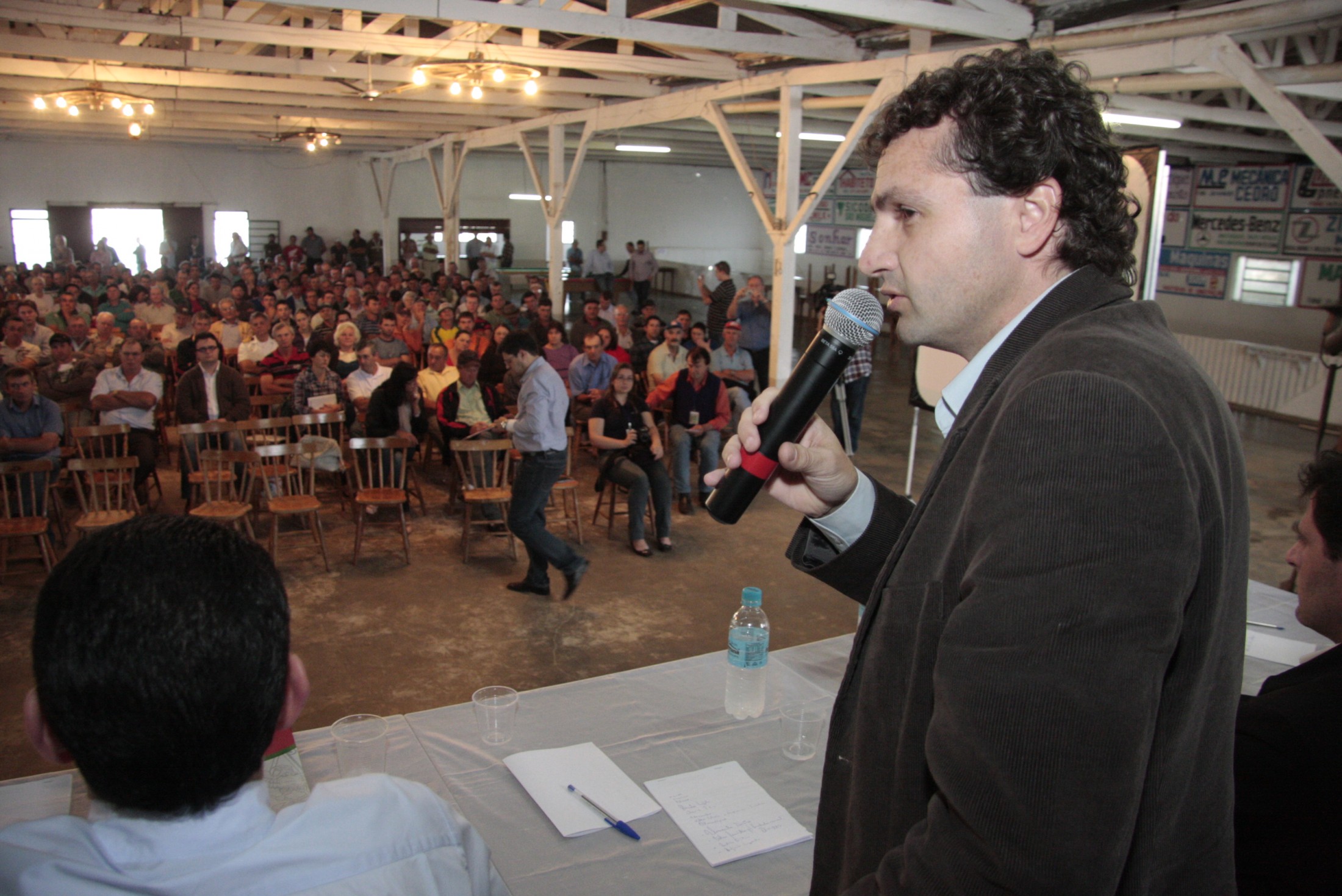 Audiência Pública para tratar sobre as Perdas sofridas em função das estiagens que atingiram Santa Catarina com o objetivo de renegociar as dívidas