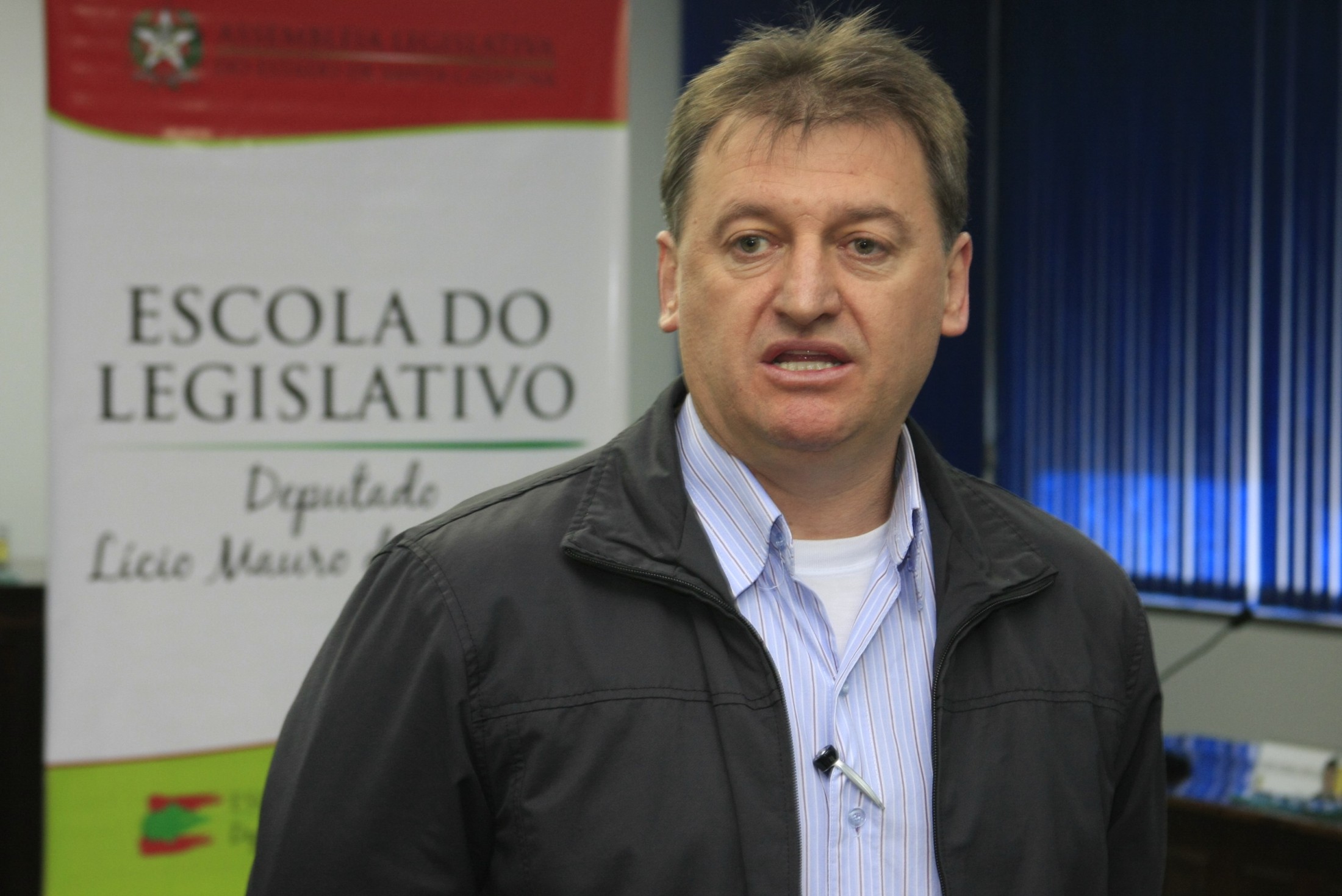 Programa de Formação de Vereadores Mirins 2012 - O que é Política? A Participação do Jovem na Política - Palestrante: Rafael Mariotto