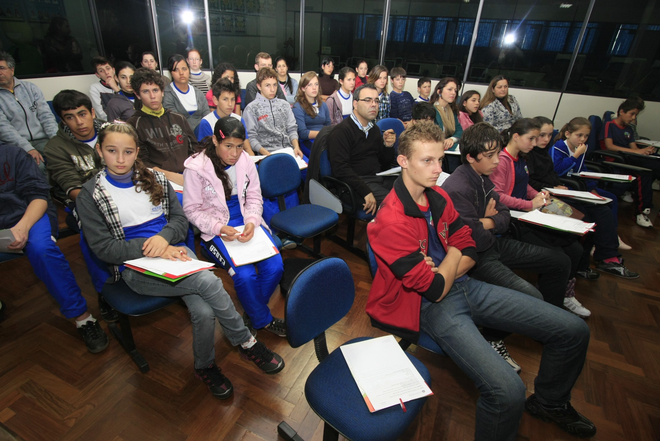 Programa de Formação de Vereadores Mirins 2012 - O que é Política? A Participação do Jovem na Política - Palestrante: Rafael Mariotto