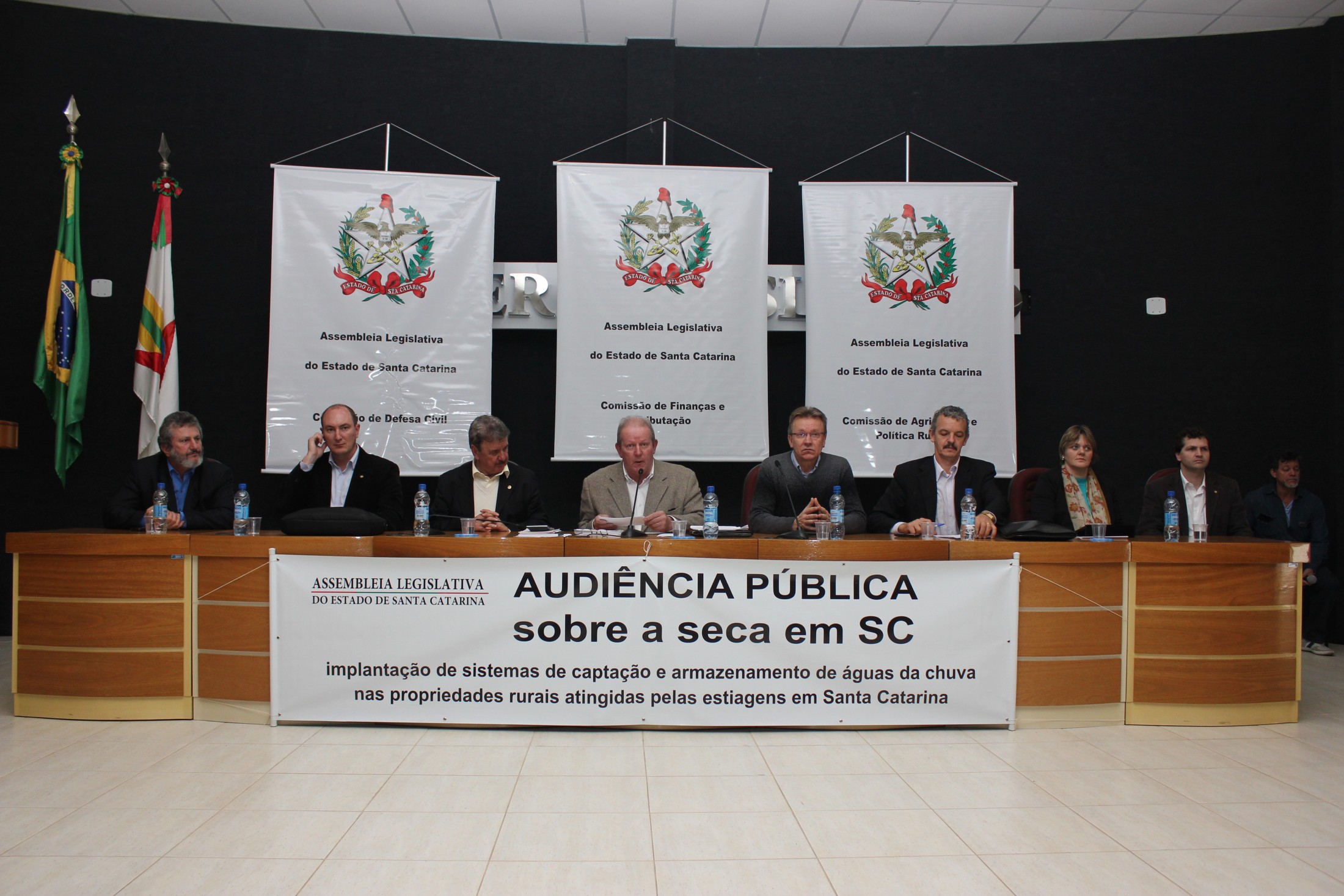 Audiência Pública sobre a Implantação de sistema de captação e armazenamento de água da chuva nas propriedades rurais atingidas pela estiagem em Santa Catarina - Maravilha/SC