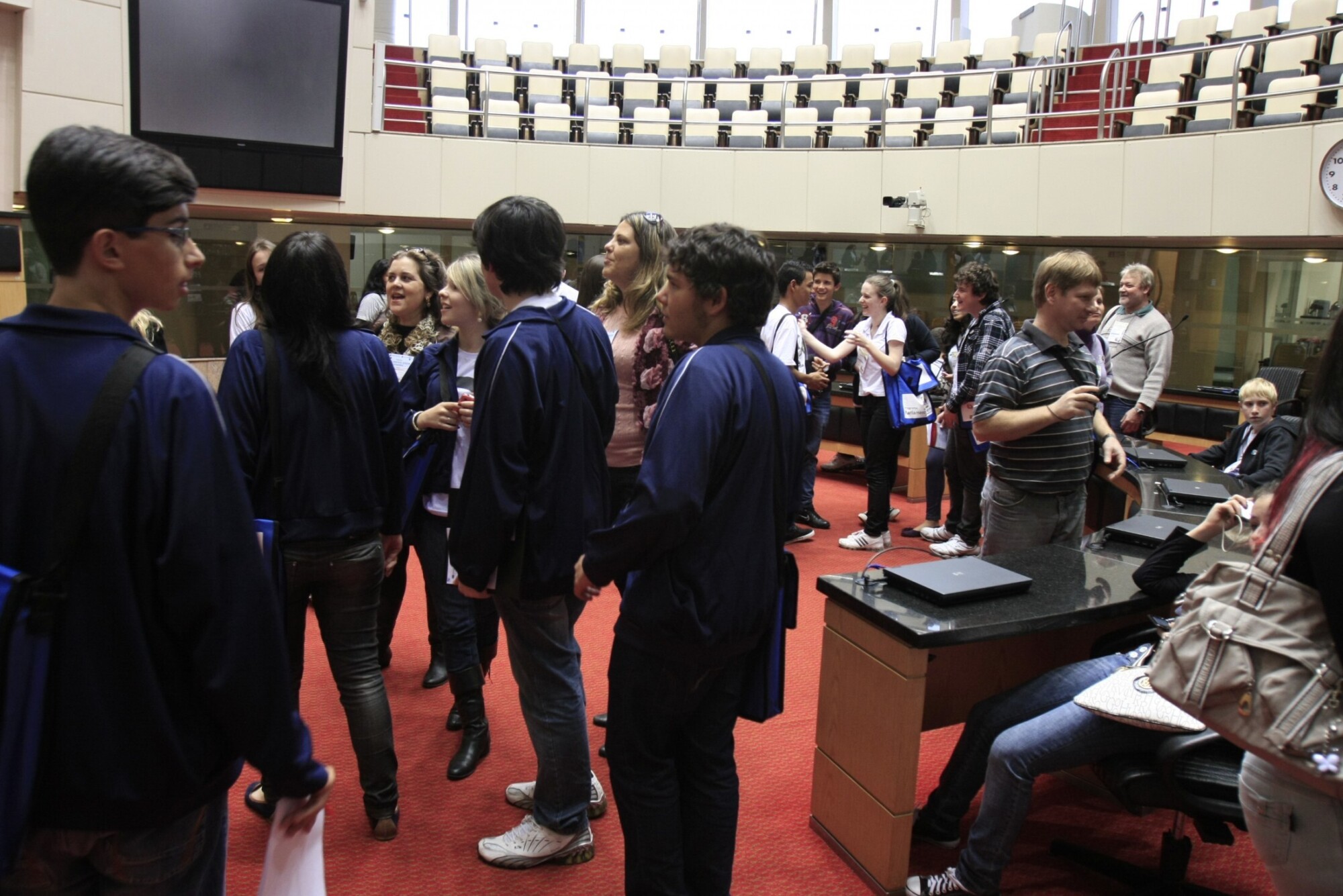 Parlamentares jovens tomam posse na Assembleia Legislativa