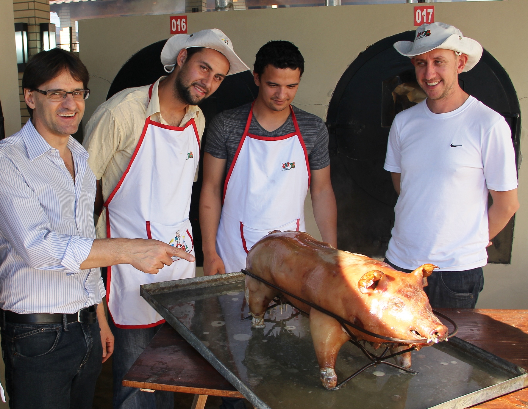 Festa Nacional do Leitão Assado de Concórdia incentiva consumo de carne suína