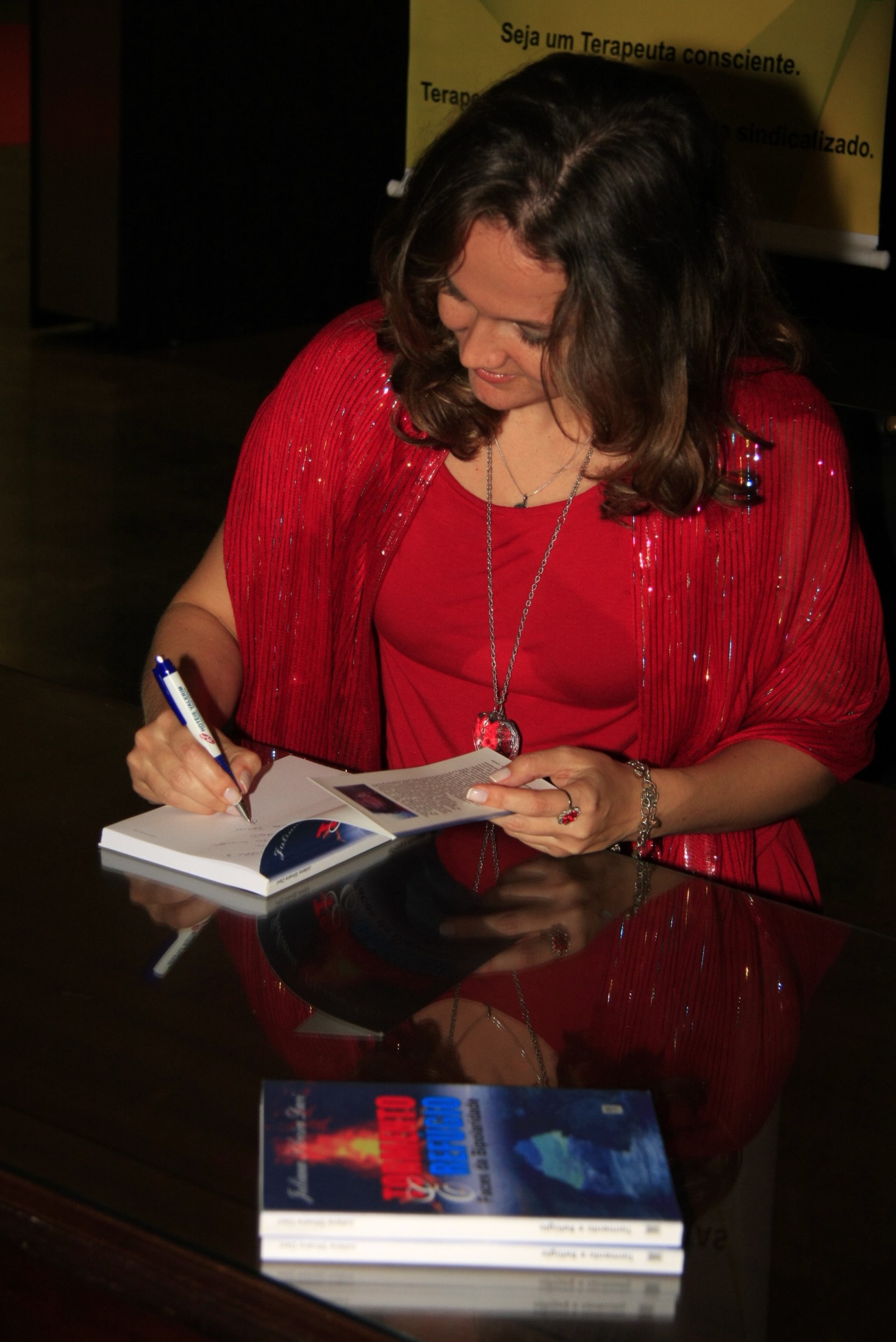 Lançamento Tormento & Refúgio: Faces da Bipolaridade - autora Juliana Davi