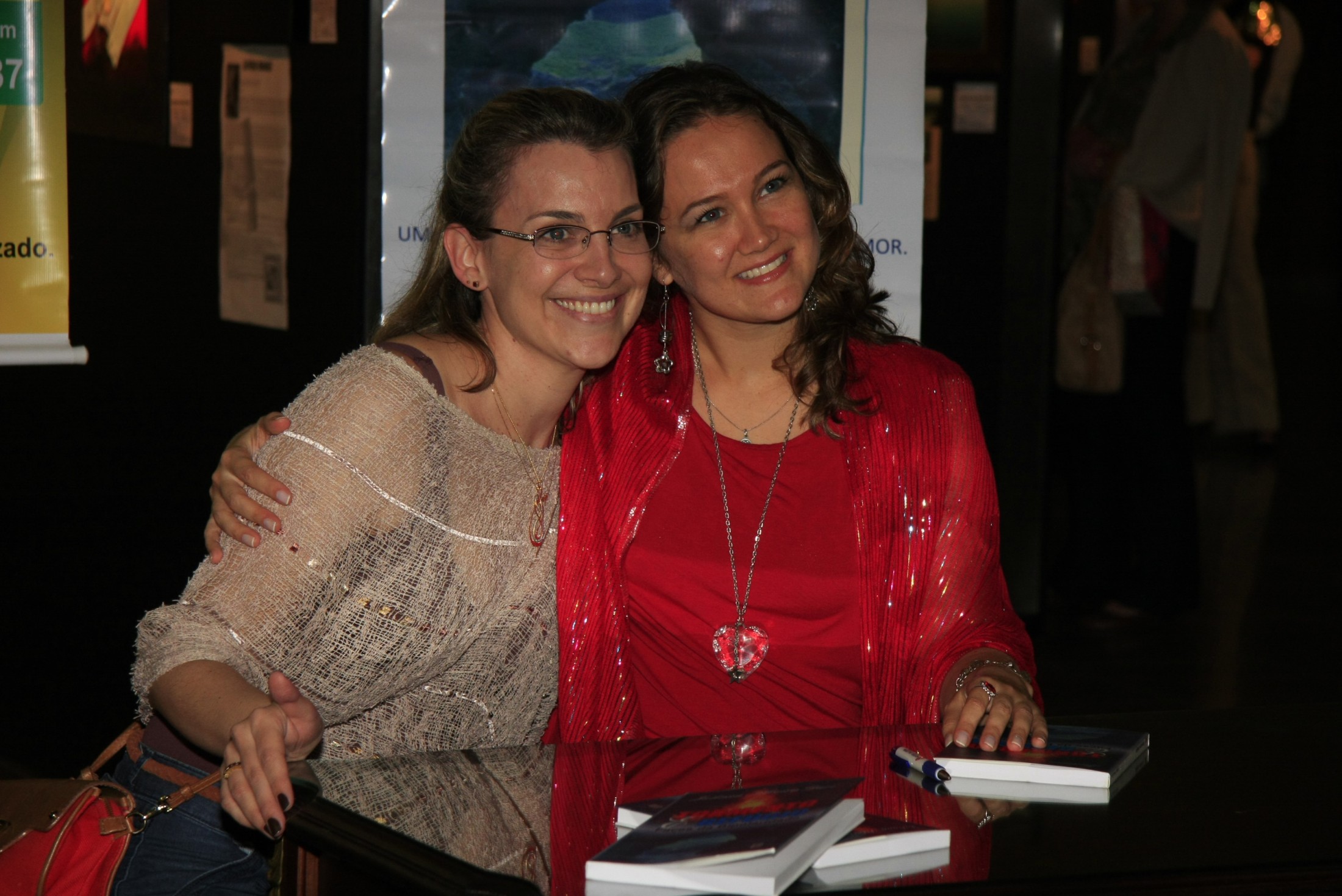 Lançamento Tormento & Refúgio: Faces da Bipolaridade - autora Juliana Davi