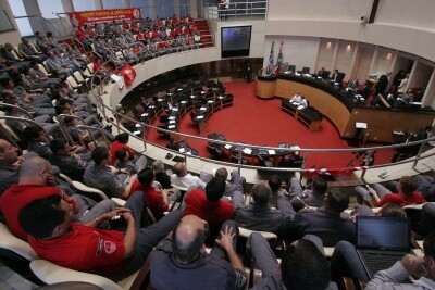 Líderes das bancadas avaliam primeiro semestre no parlamento