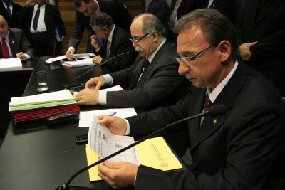 CCJ fica em aberto para apreciação de mais projetos durante a semana