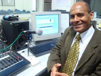 Novo programa da Rádio AL divulga TCC de alunos de universidades de SC