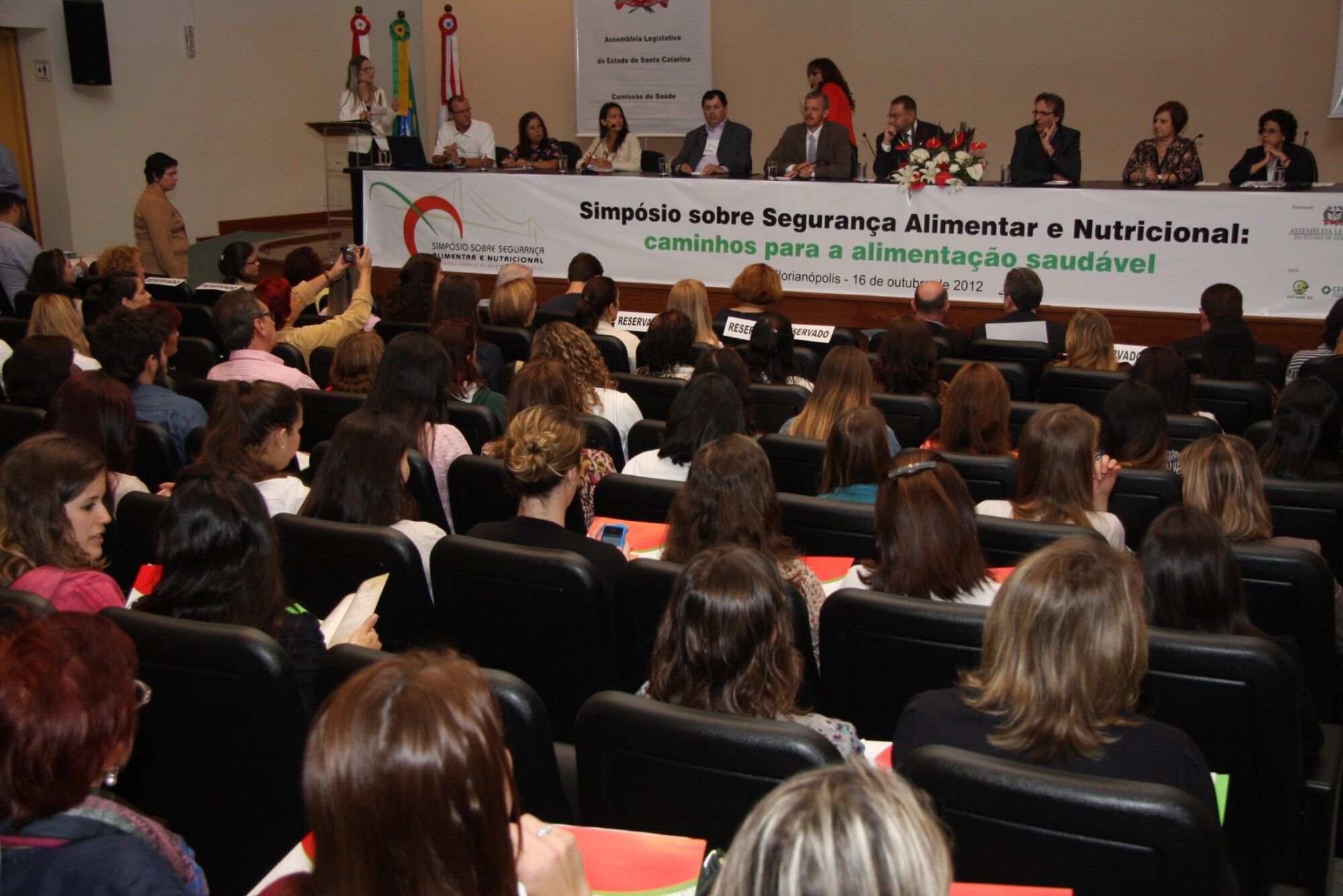 Simpósio promove debate sobre Direito Humano à Alimentação Adequada e Segurança Alimentar e Nutricio