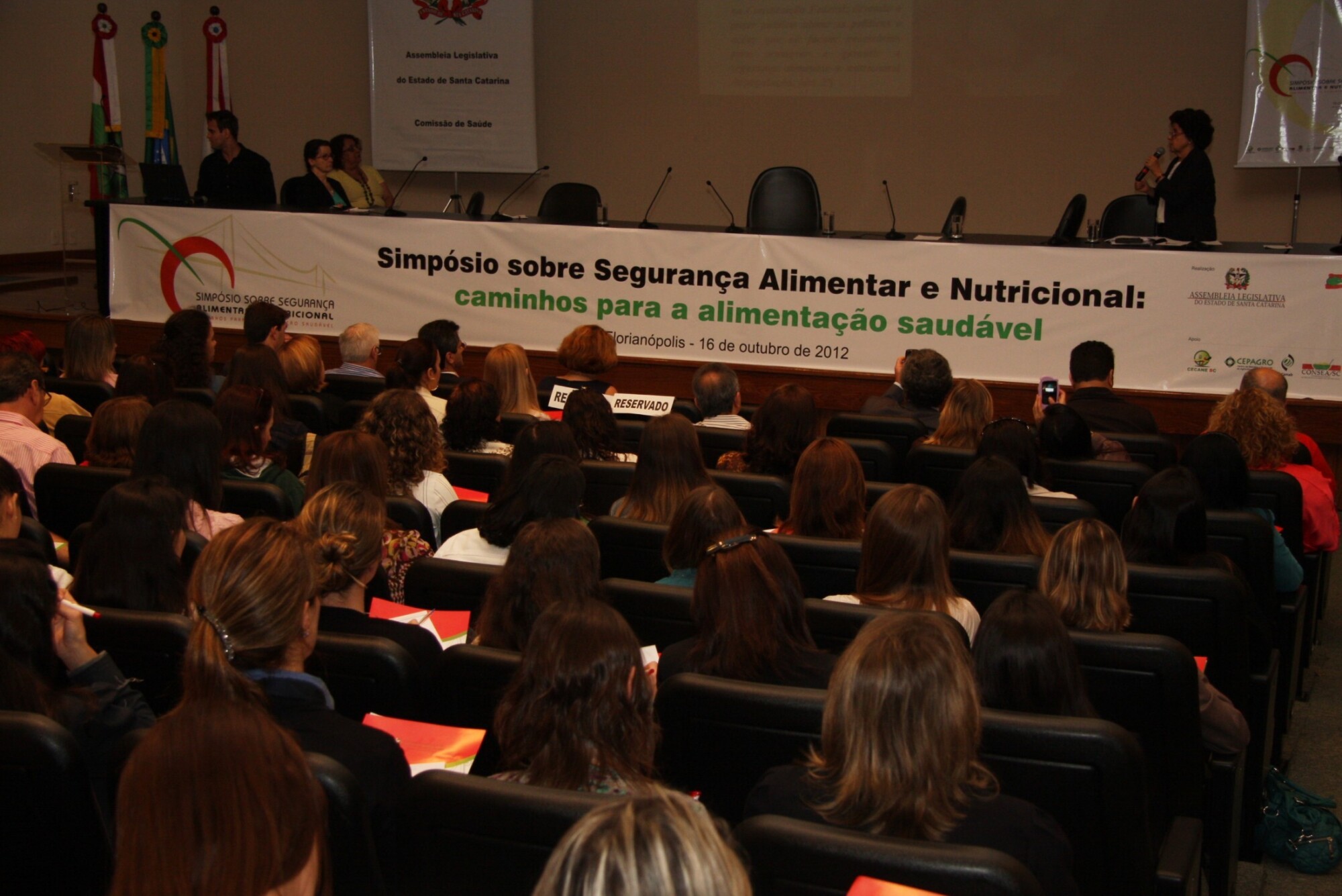 Consumo de alimentos seguros é um desafio para autoridades e população