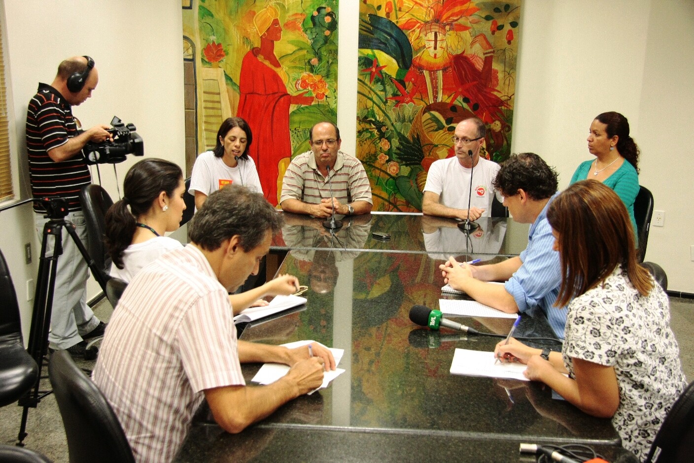 Servidores da saúde pedem apoio para mediação de acordo com o Governo