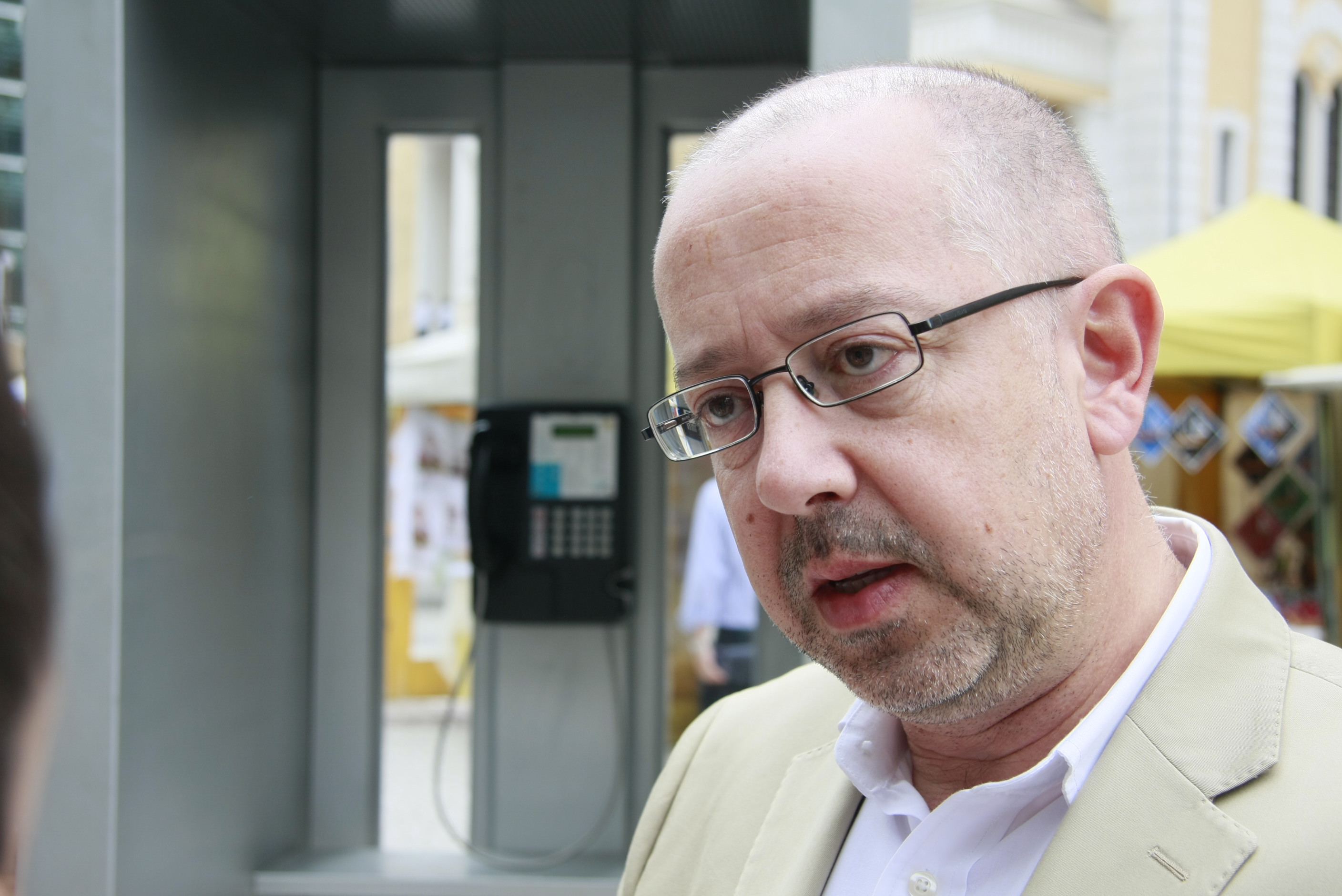 Gonzalo Pereira - Executivo de RI da Oi Telecomunicações