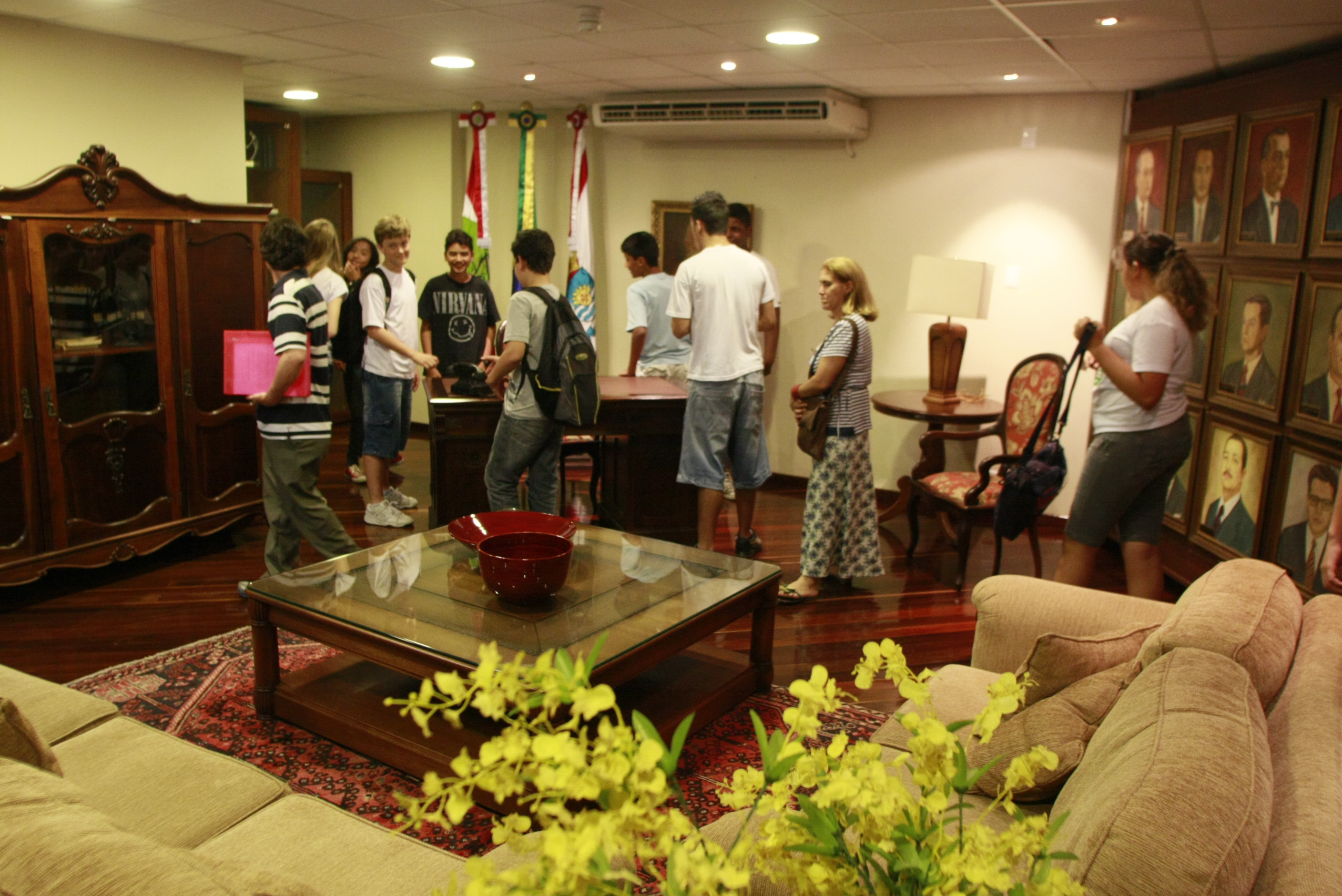 Alunos da Escola do Legislativo visitam Câmara de Vereadores de Florianópolis