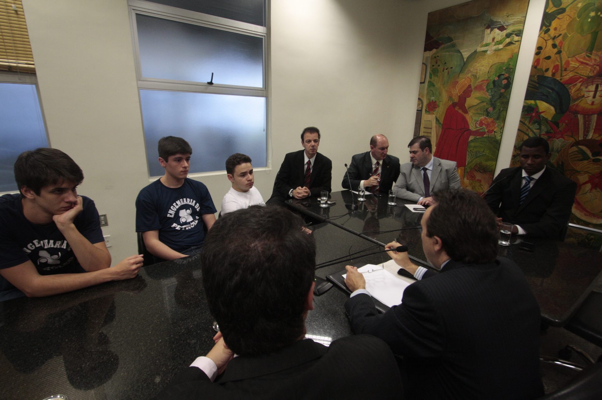 Deputados e reitor da UDESC debatem a necessidade do aumento de bolsas do Programa de  AuxílIo Permanência Estudantil (Prape)