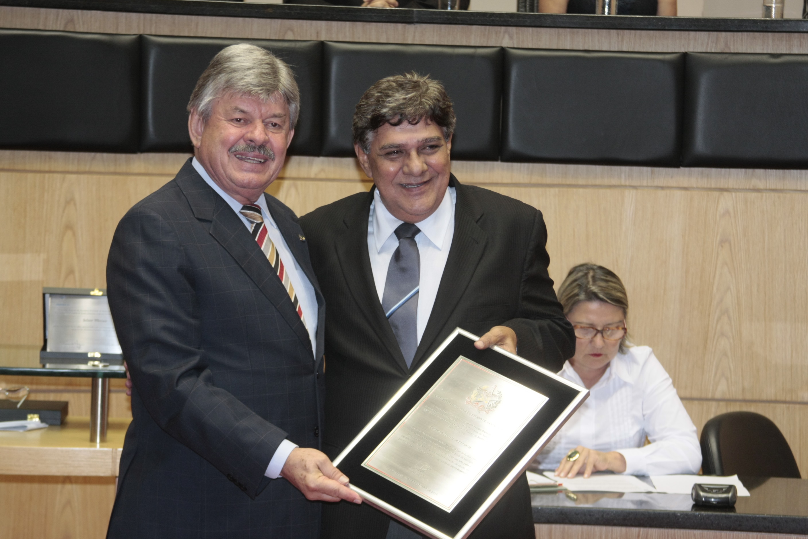 Sessão Especial em homenagem as personalidades e instituições que tem contribuído para a transformação da Farmácia em estabelecimento de saúde - Foto Fábio Queiroz