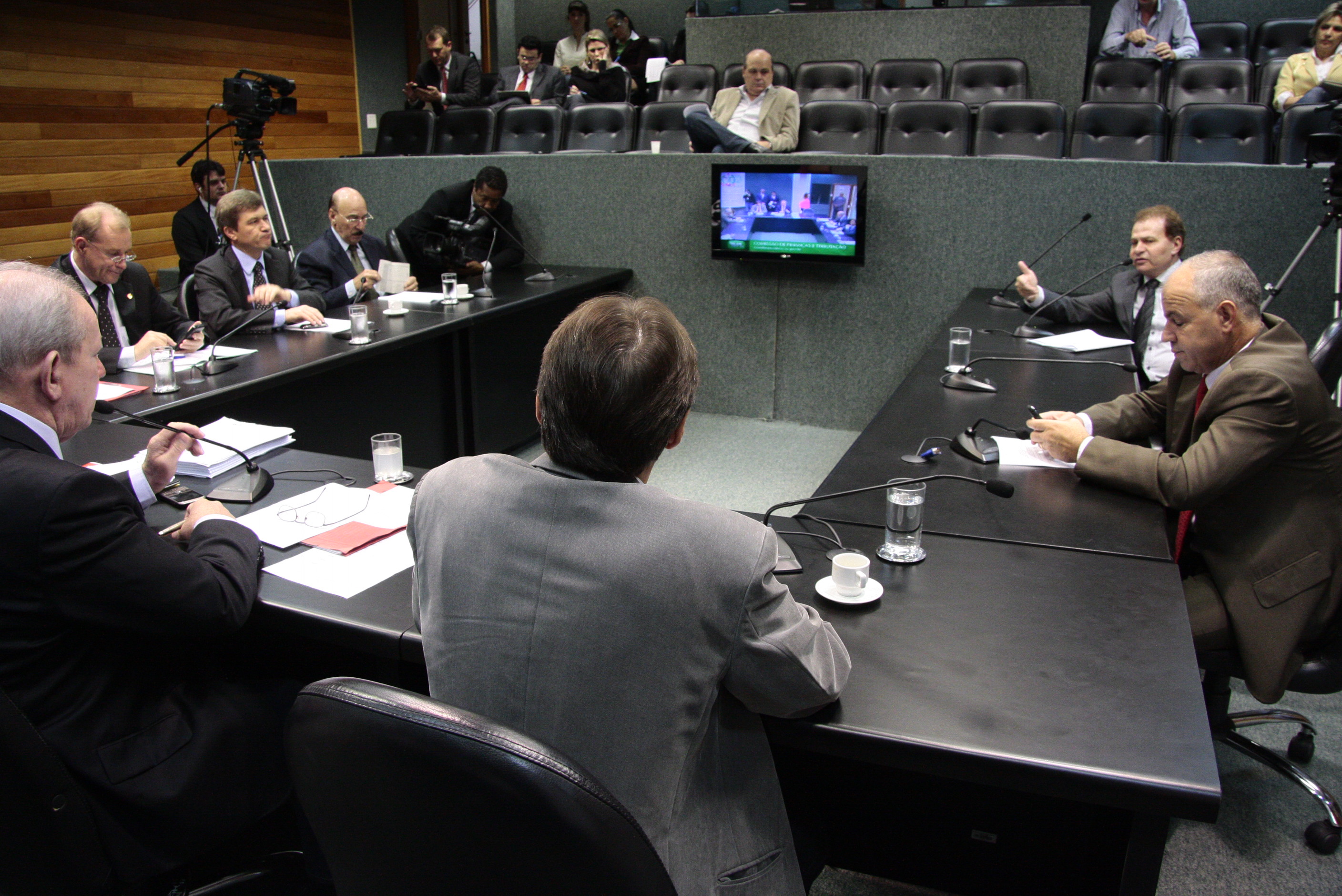 Reunião da Comissão de Finanças e Tributação.  Foto: Miriam Zomer