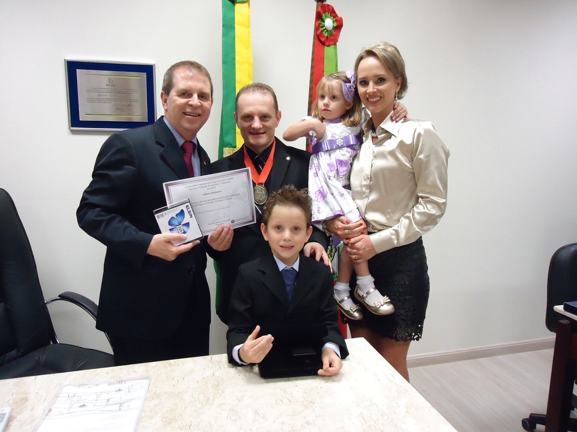 Jornalista Adilson Baldissera e família