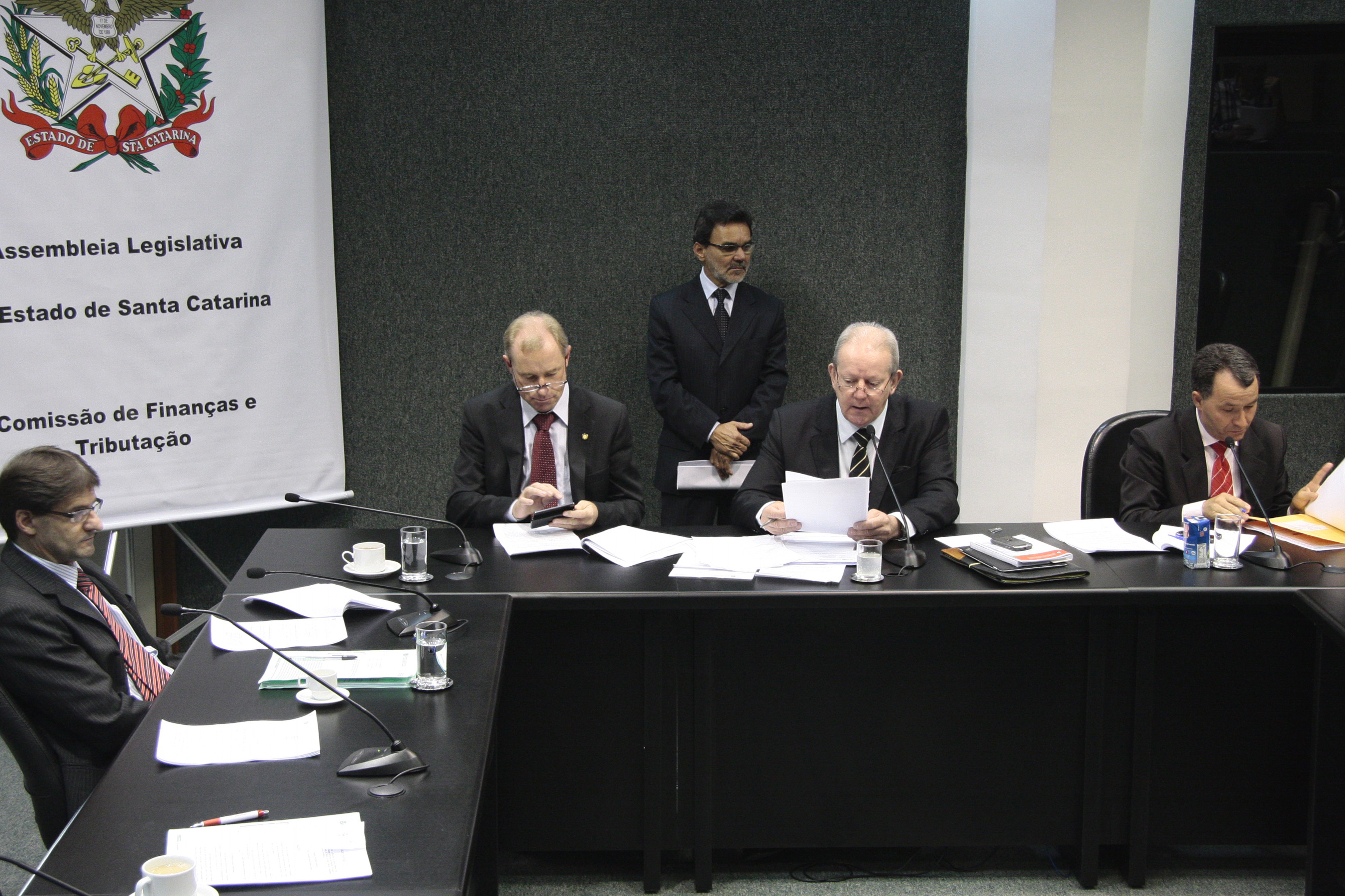 Reunião da Comissão de Finanças e Tributação. Foto: Miriam Zomer
