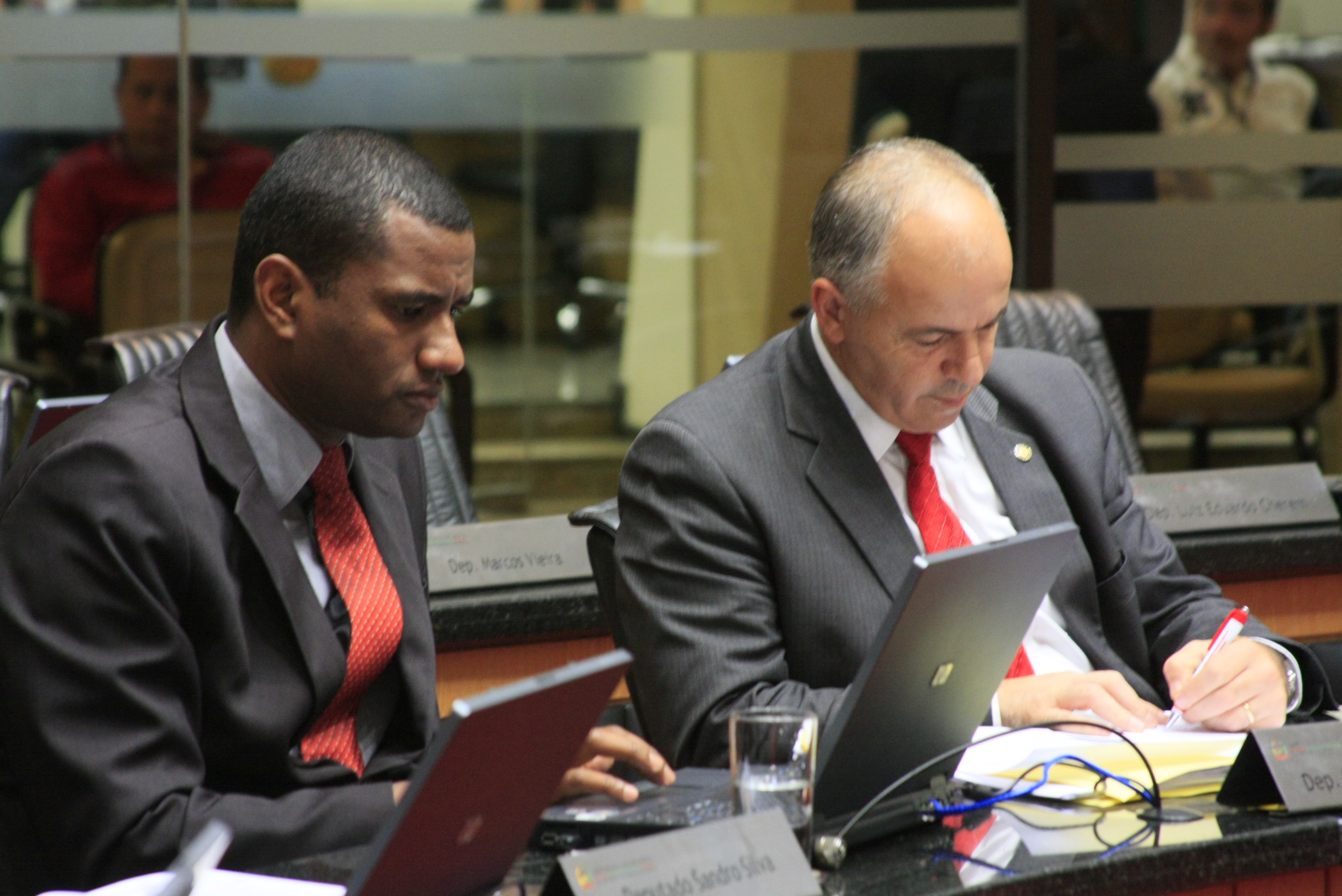 Deputados Sandro Silva (PSD) e Sargento Amauri Soares (PDT)      Foto:Solon Soares