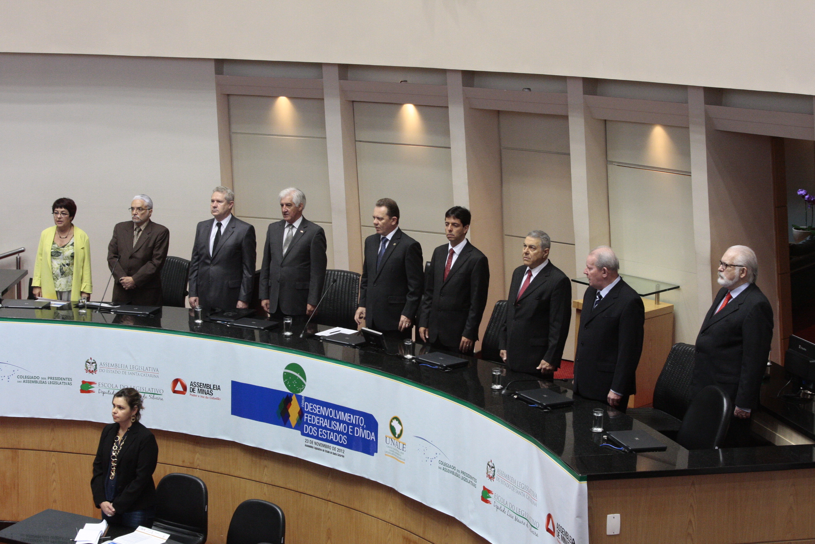 Fórum da UNALE - Desenvolvimento, Federalismo e Dívidas dos Estados: Centralização do Poder e Dívida dos Estados. FOTO: Solon Soares