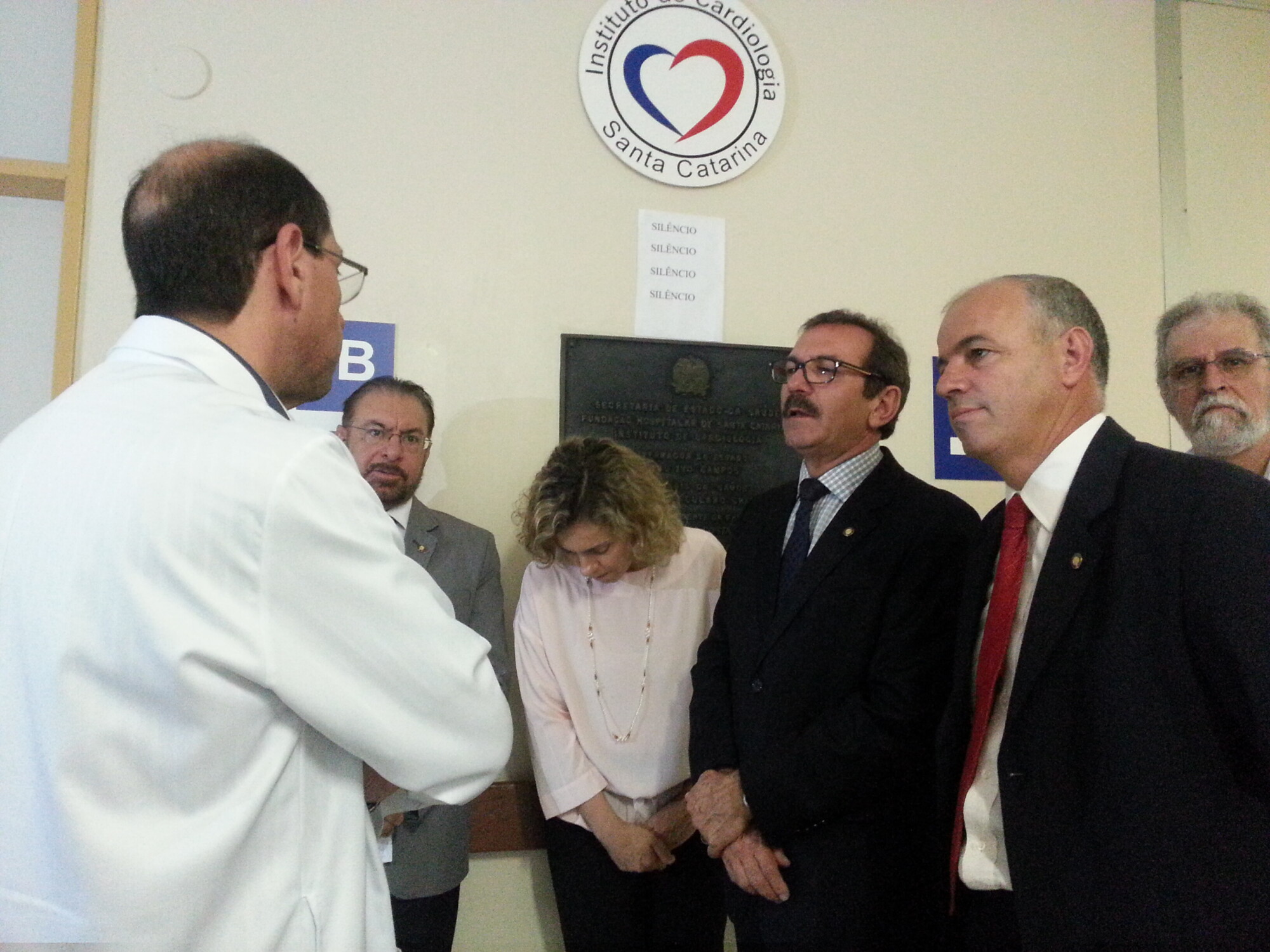 Governador receberá relatório dos hospitais visitados por deputados