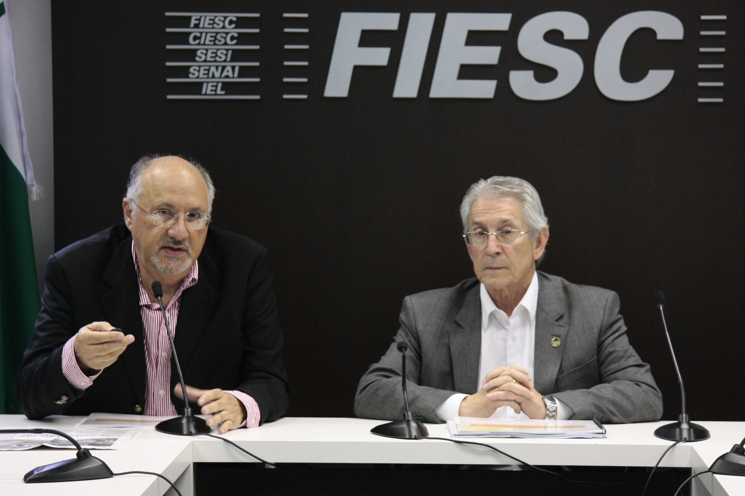 Coletiva sobre as obras na BR 101 Sul