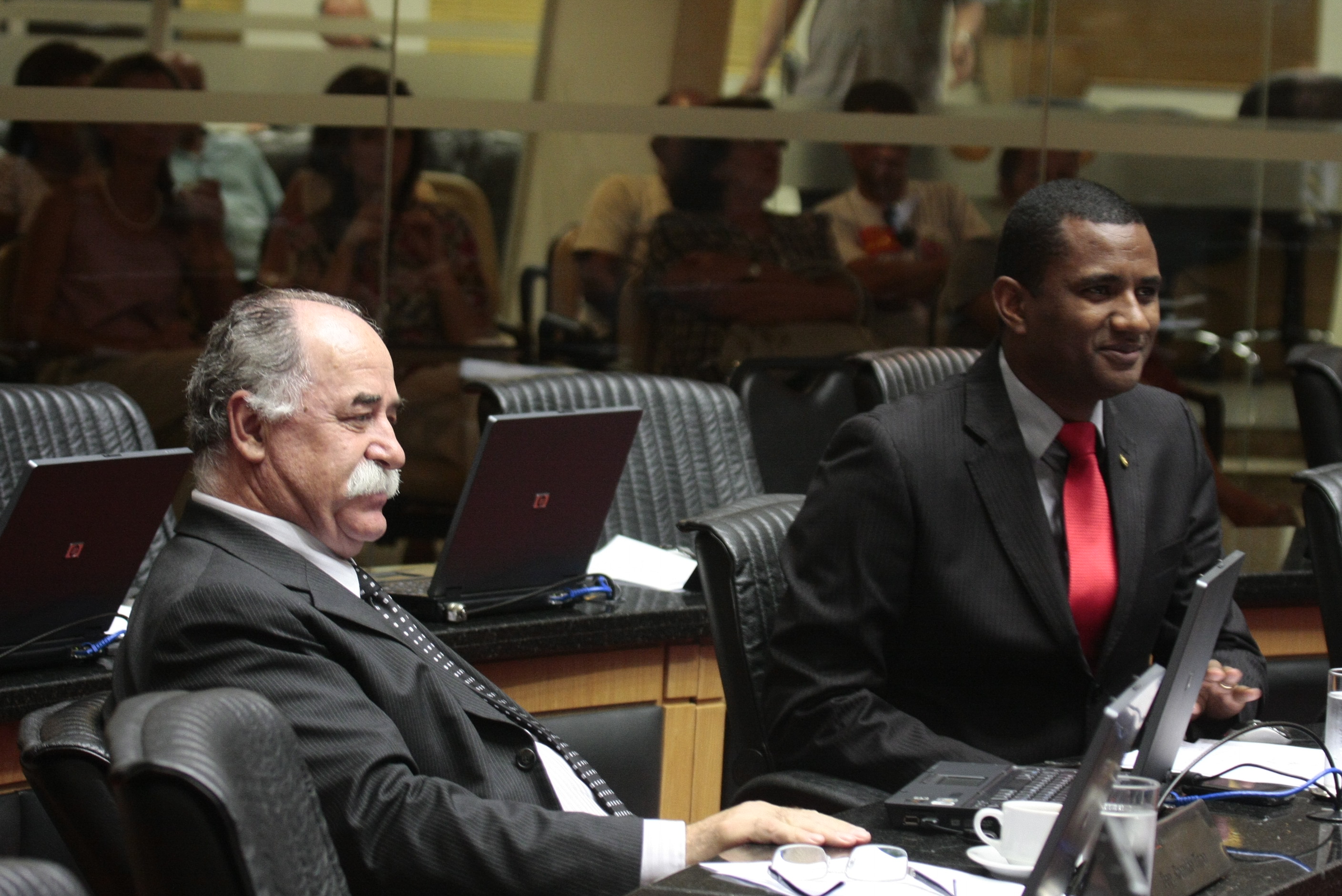 Sessão Ordinária - Plenário Osni Régis. Foto: Carlos Kilian