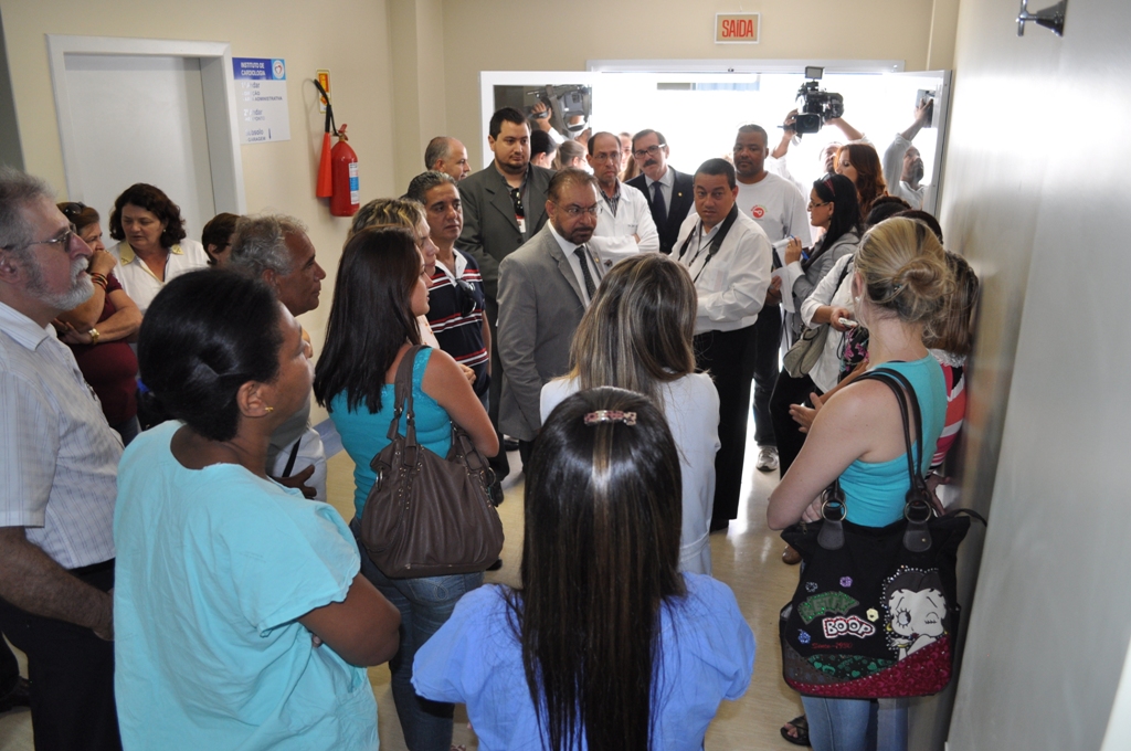 Comissão de Saúde visita hospitais