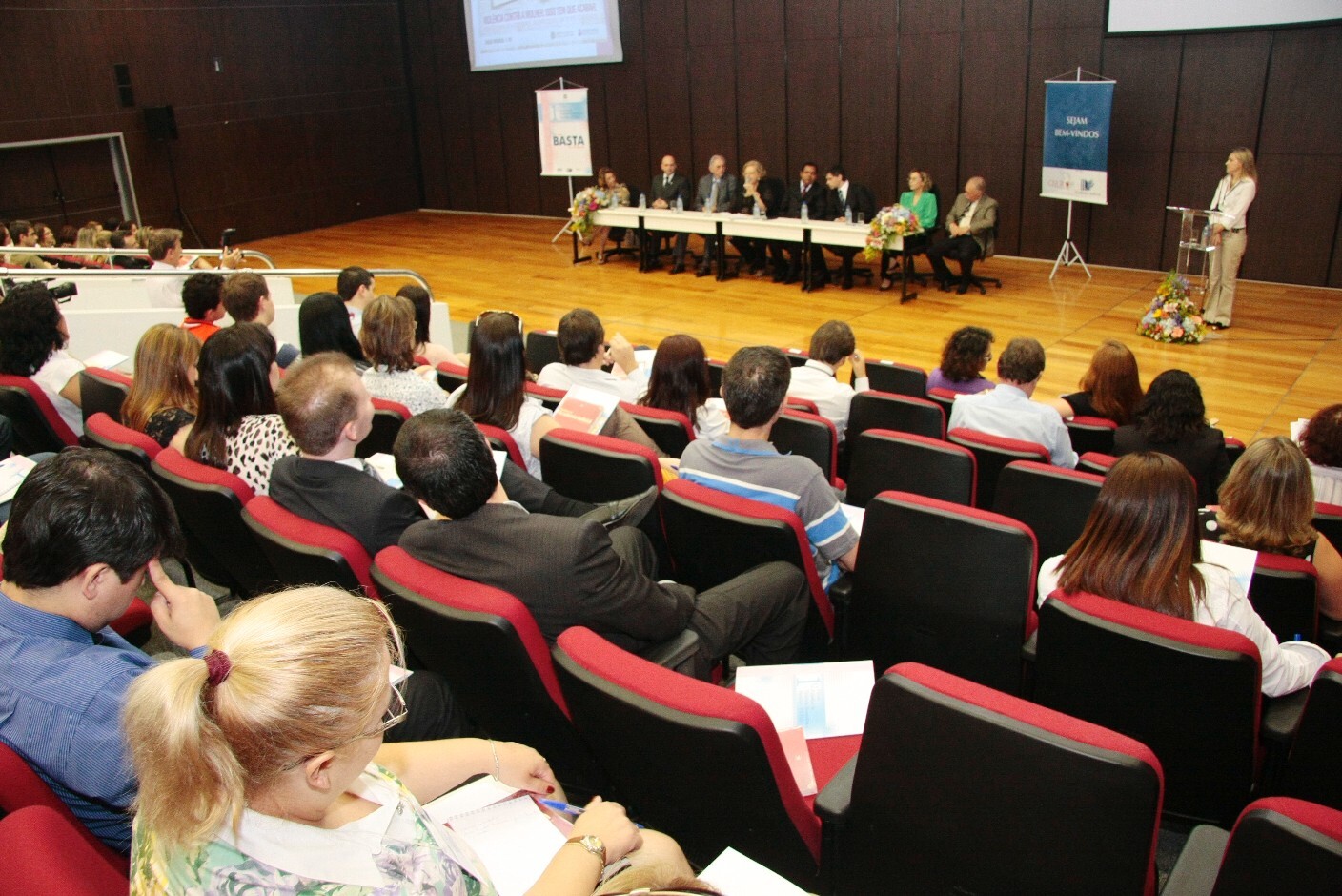 1º Fórum estadual de magistrados da Violência doméstica contra a mulher é realizado em Florianópolis