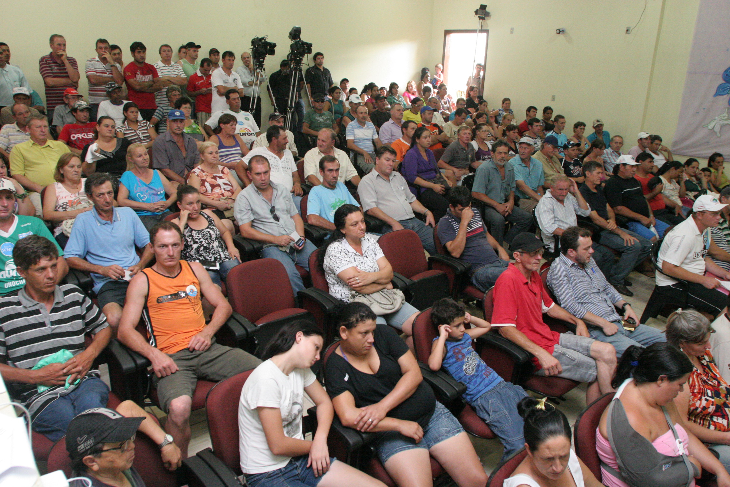 Audiencia Publica da Comissao de Pesca e Aquicultura discute a  Situacao dos Pescadores da Barragem Foz do Chapeco  Foto Carlos Kilian