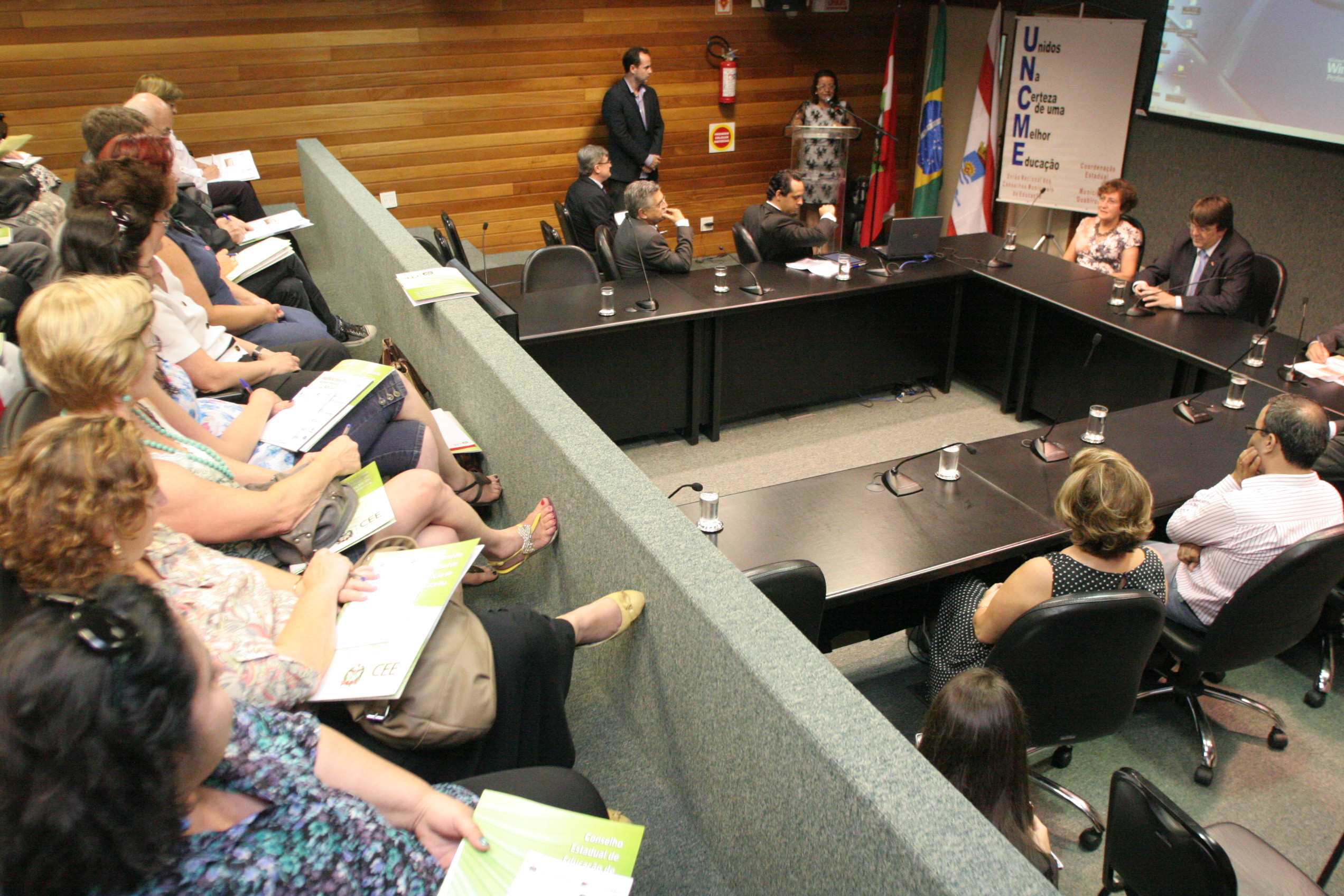 Cerimonia de Abertura do Encontro dos Conselhos Municipais de Educação da Região Sul     Foto Carlos Kilian