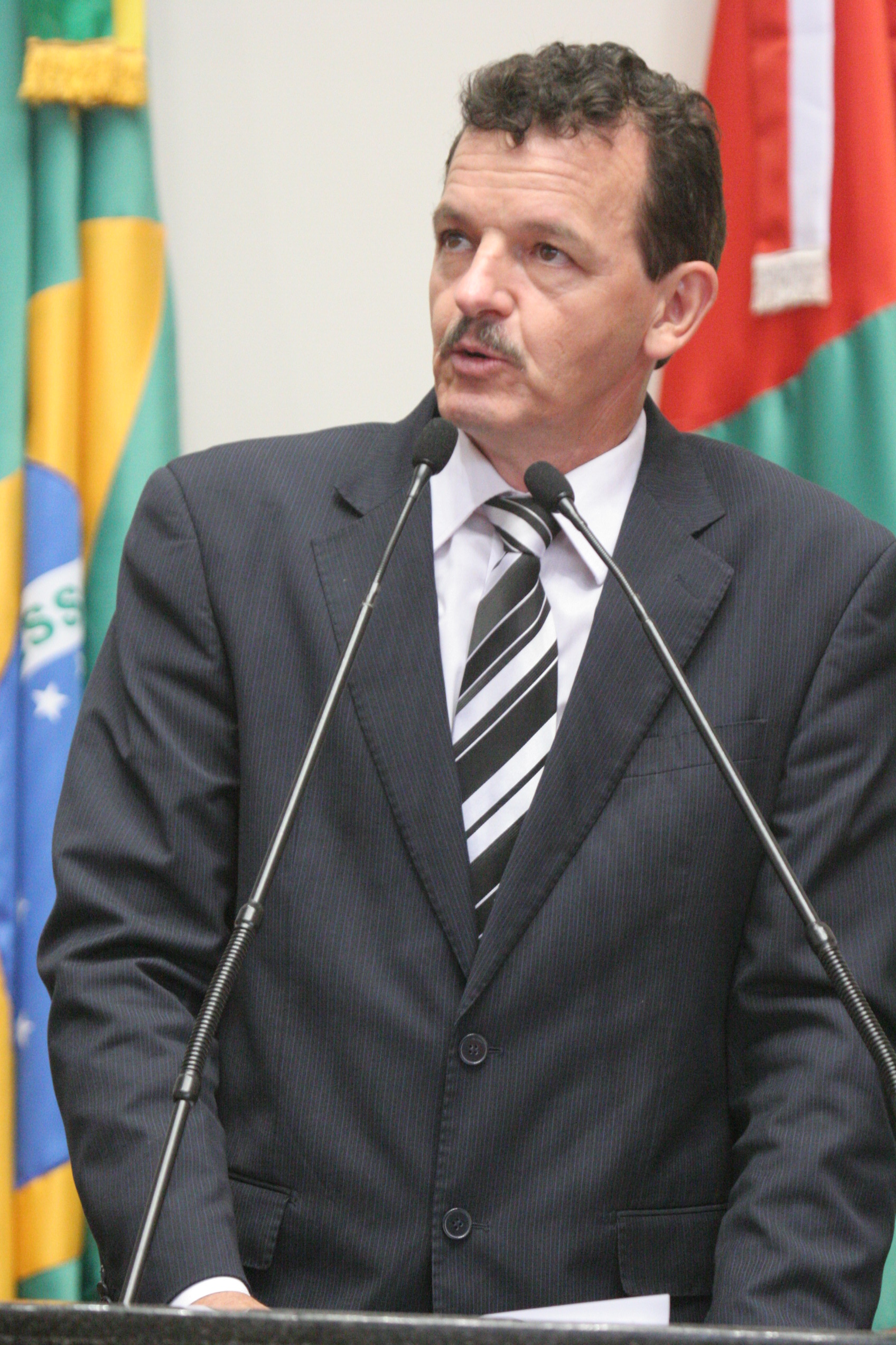 Sessão Ordinária - Plenário Osni Régis - Deputado Dirceu Dresch (PT)  Foto: Carlos Kilian