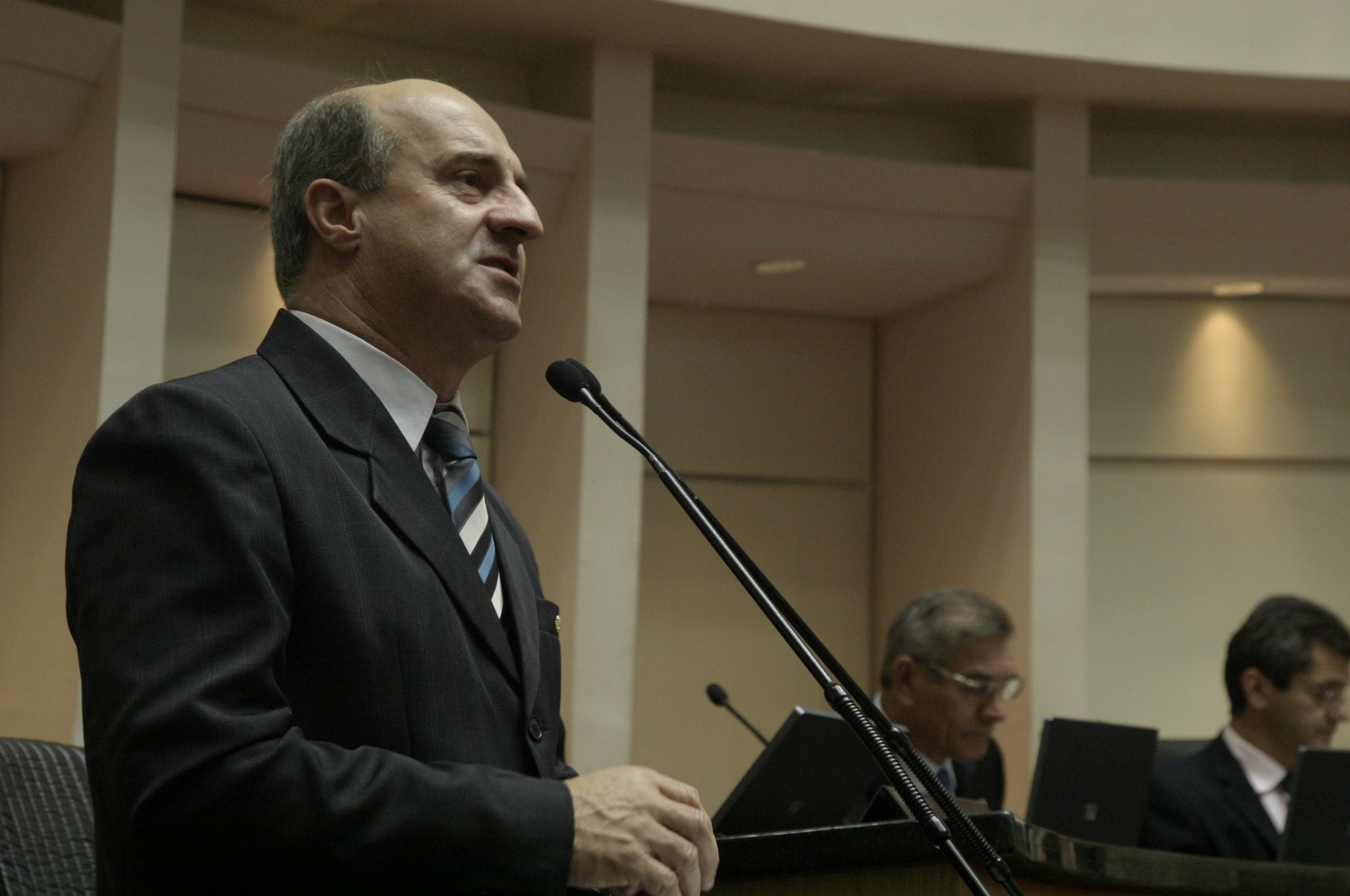 Sessão Ordinária - Plenário Osni Régis - Deputado José Milton Scheffer (PP). Foto: Eduardo Guedes