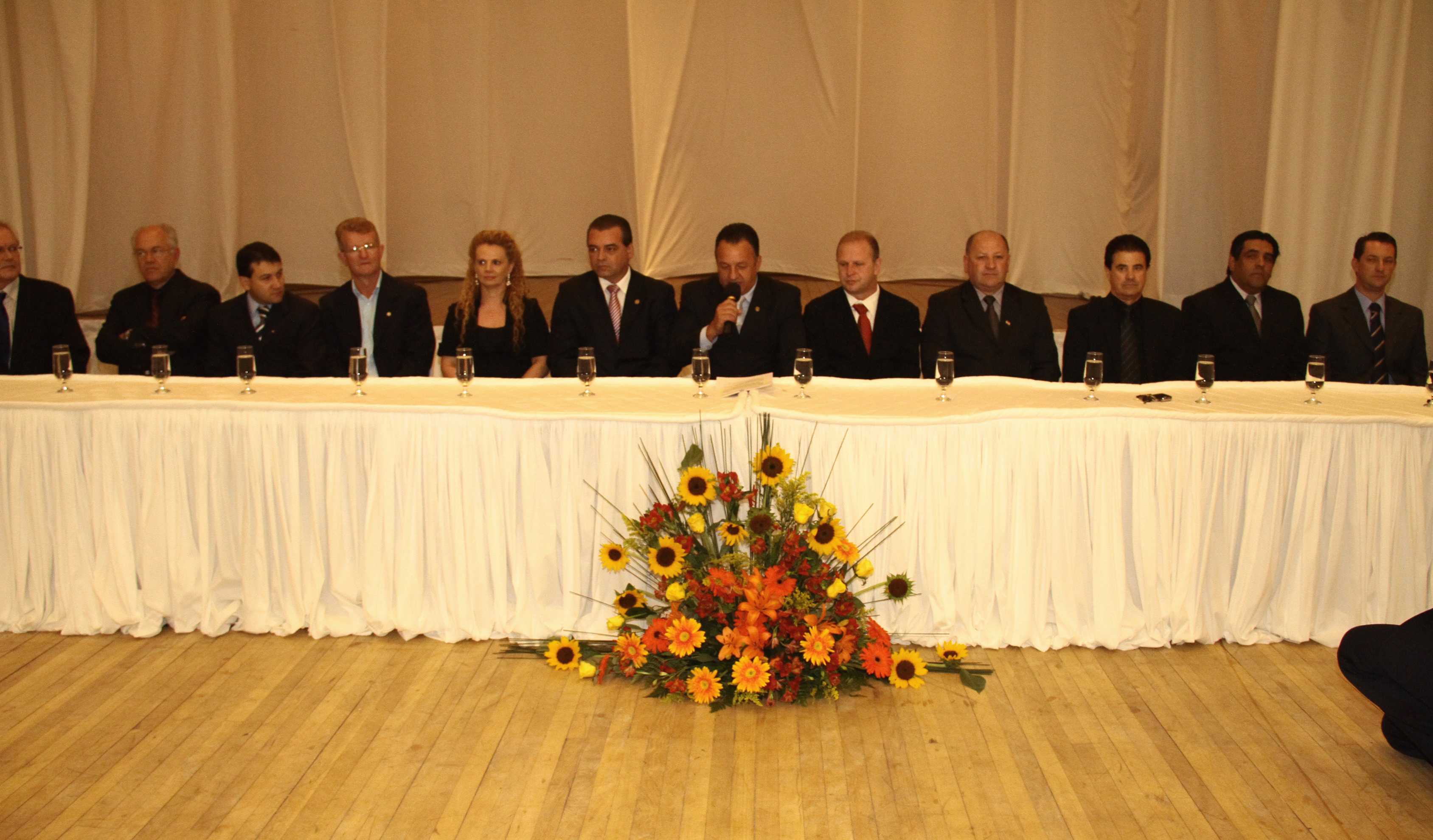 Ato Parlamentar de Entrega do Livro em Homenagem ao Município de Xanxerê, e concessão de título de cidadão Xanxerense ao Deputado Gelson Merisio.   Foto: Miriam Zomer
