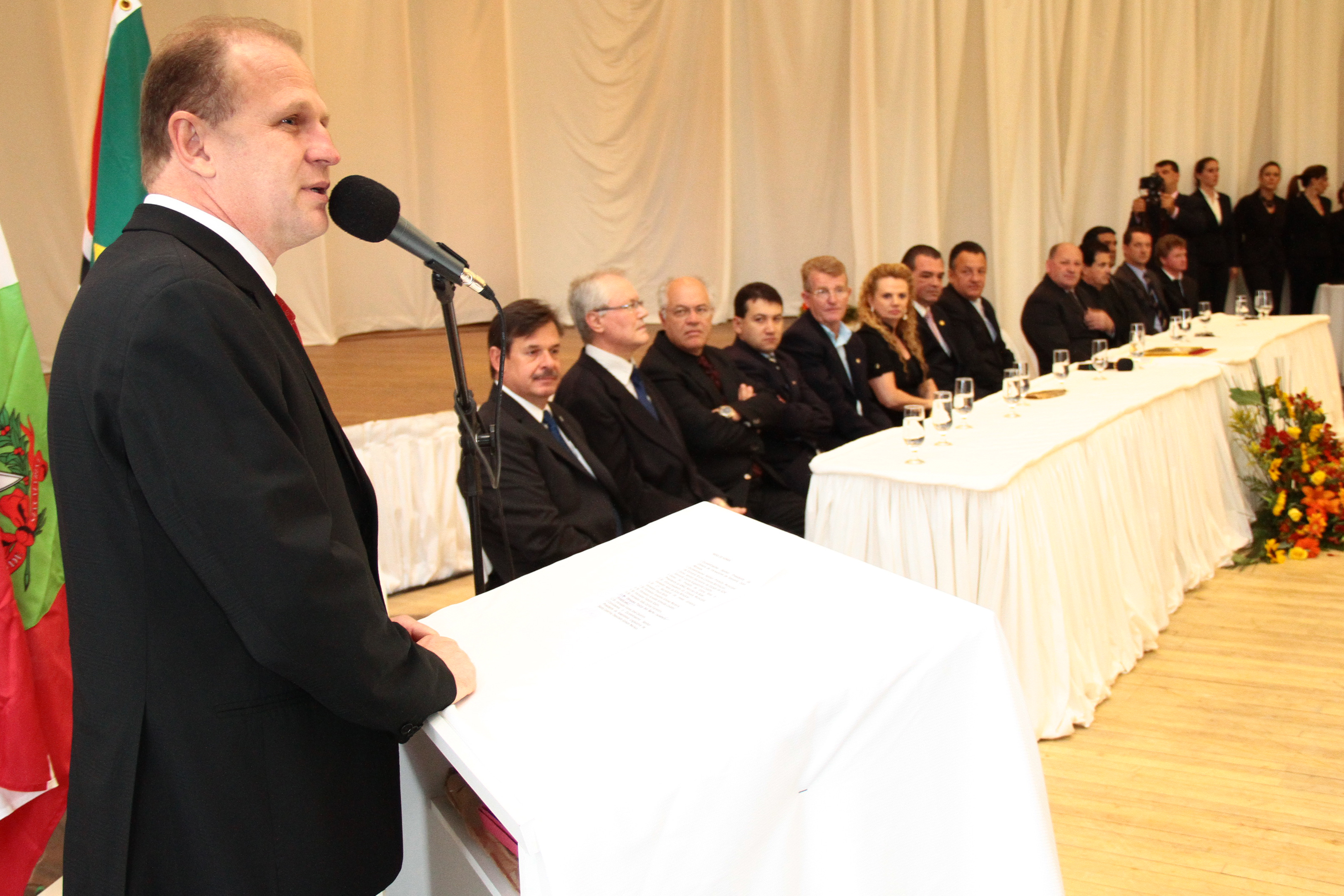 Ato Parlamentar de Entrega do Livro em Homenagem ao Município de Xanxerê, e concessão de título de cidadão Xanxerense ao Deputado Gelson Merisio.  Foto: Miriam Zomer