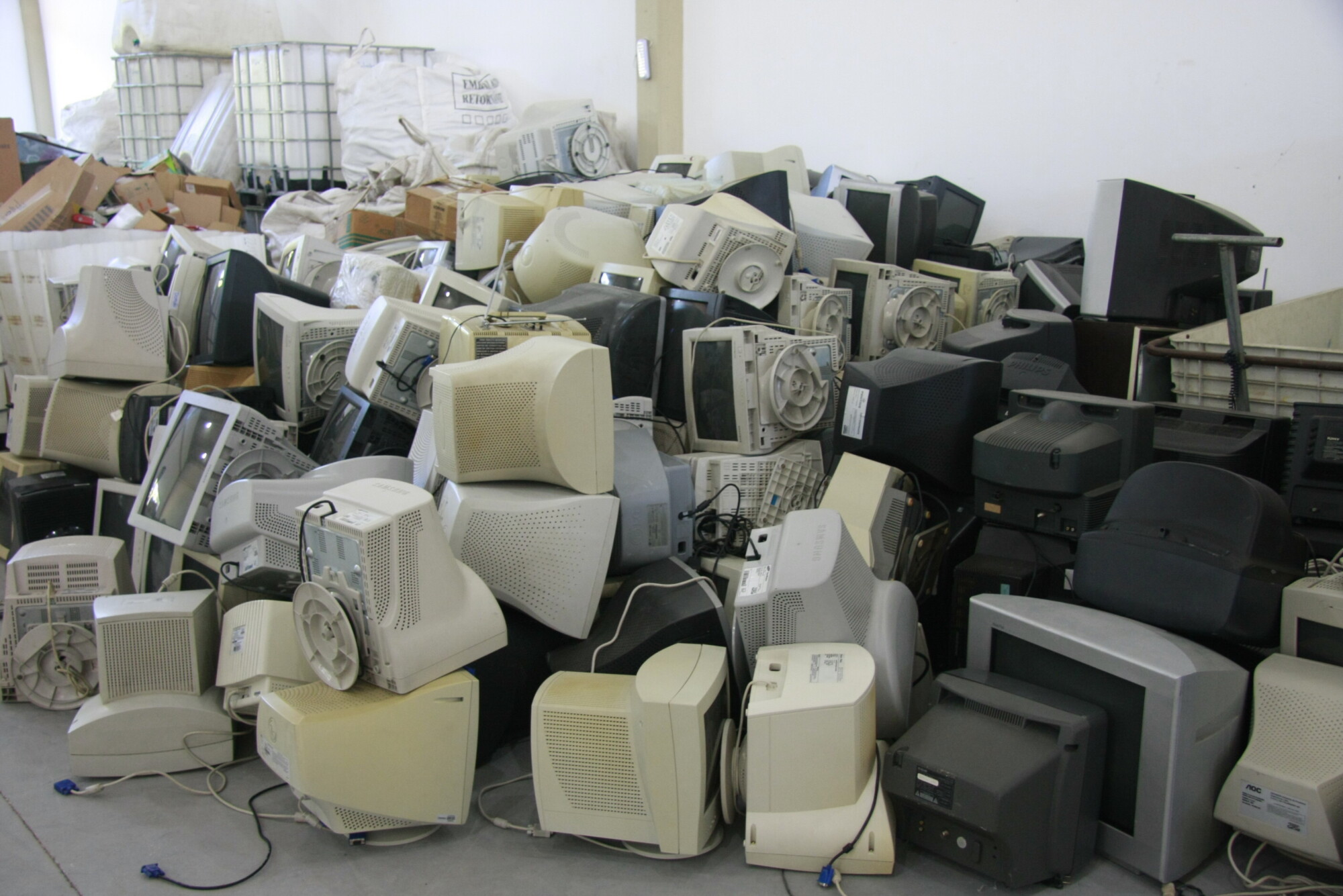 Projeto sobre lixo eletrônico alia preservação ambiental e inclusão social