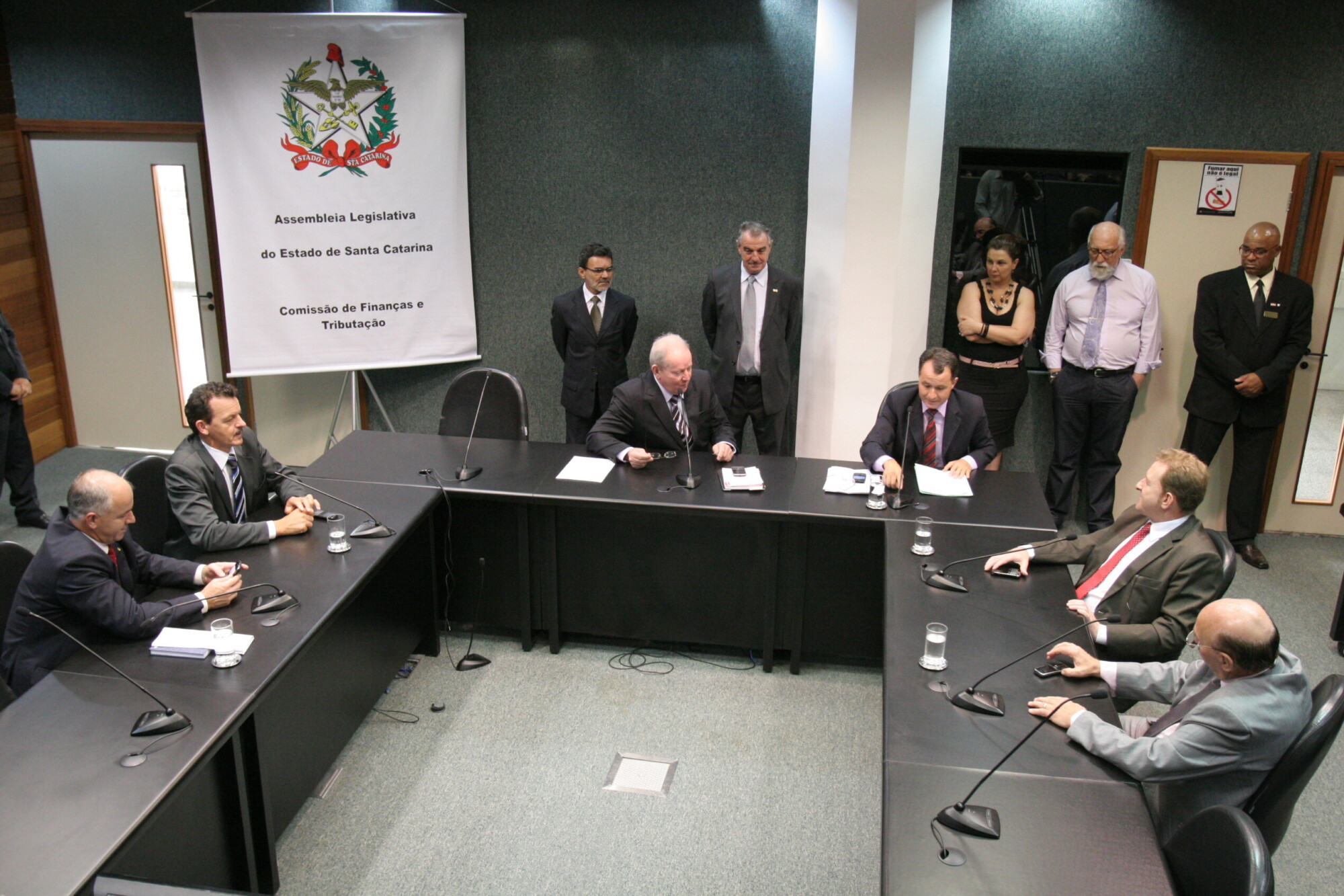Com avaliação positiva, Comissão de Finanças encerra atividades em 2012