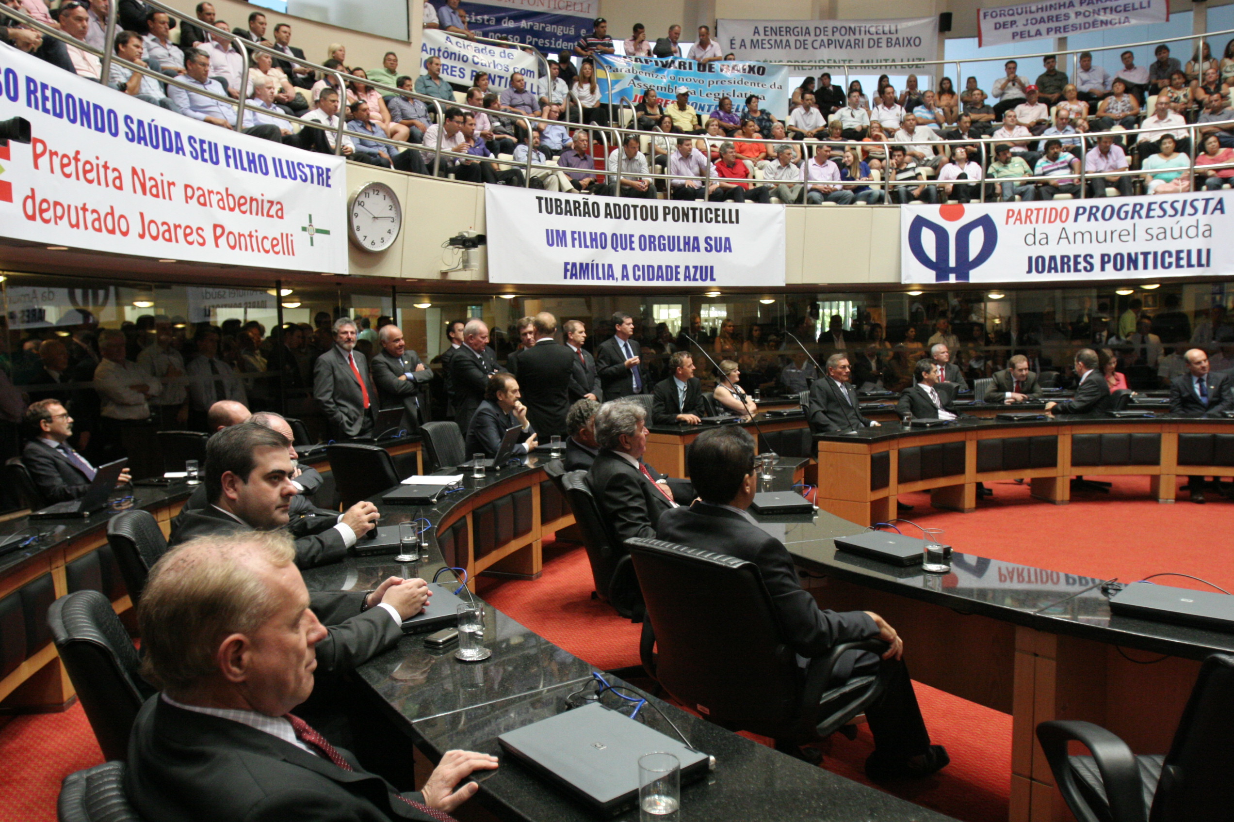 Joares Ponticelli é eleito Presidente da Mesa.  Foto: Carlos Kilian