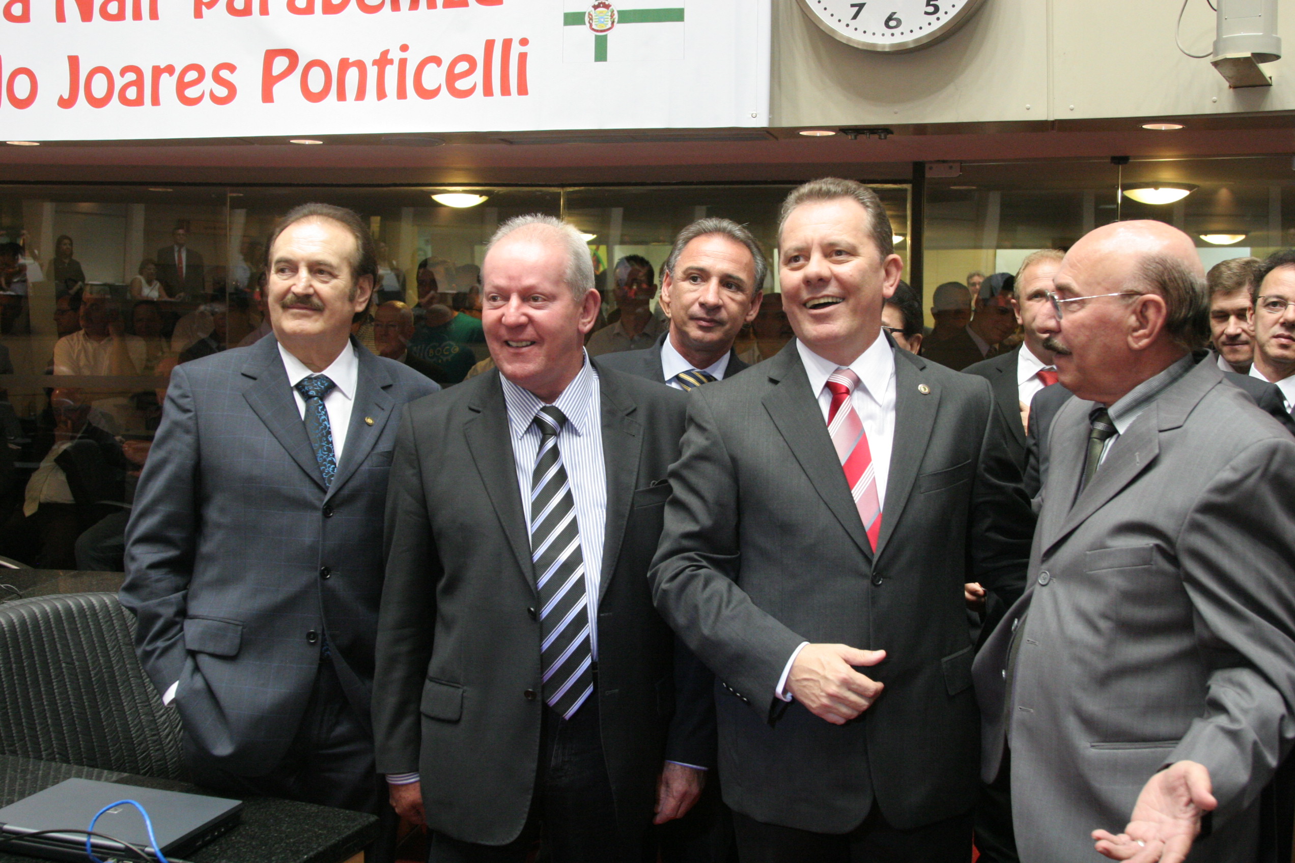 Joares Ponticelli é eleito Presidente da Mesa.  Foto: Carlos Kilian