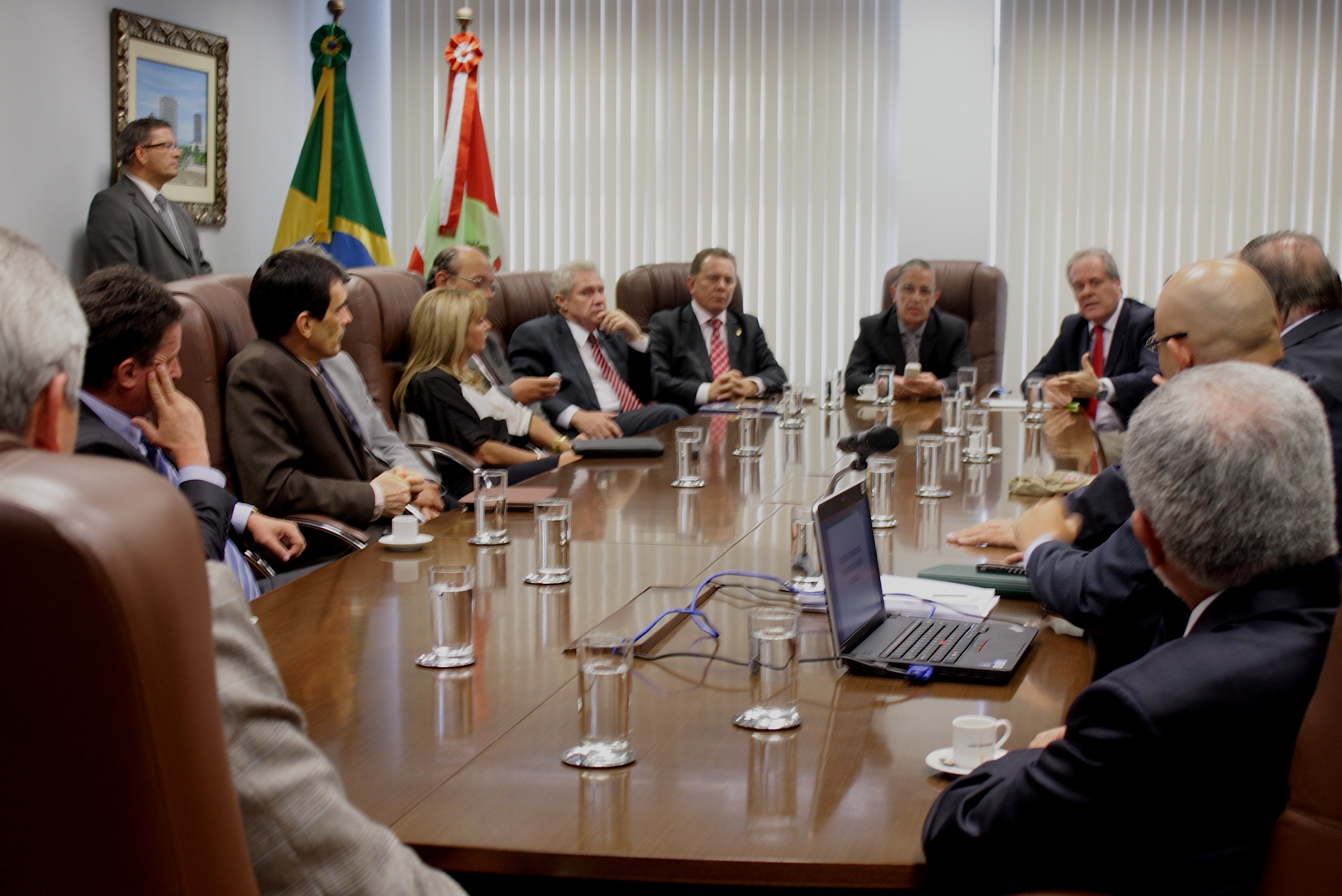 Reunião dos Poderes sobre os atentados
