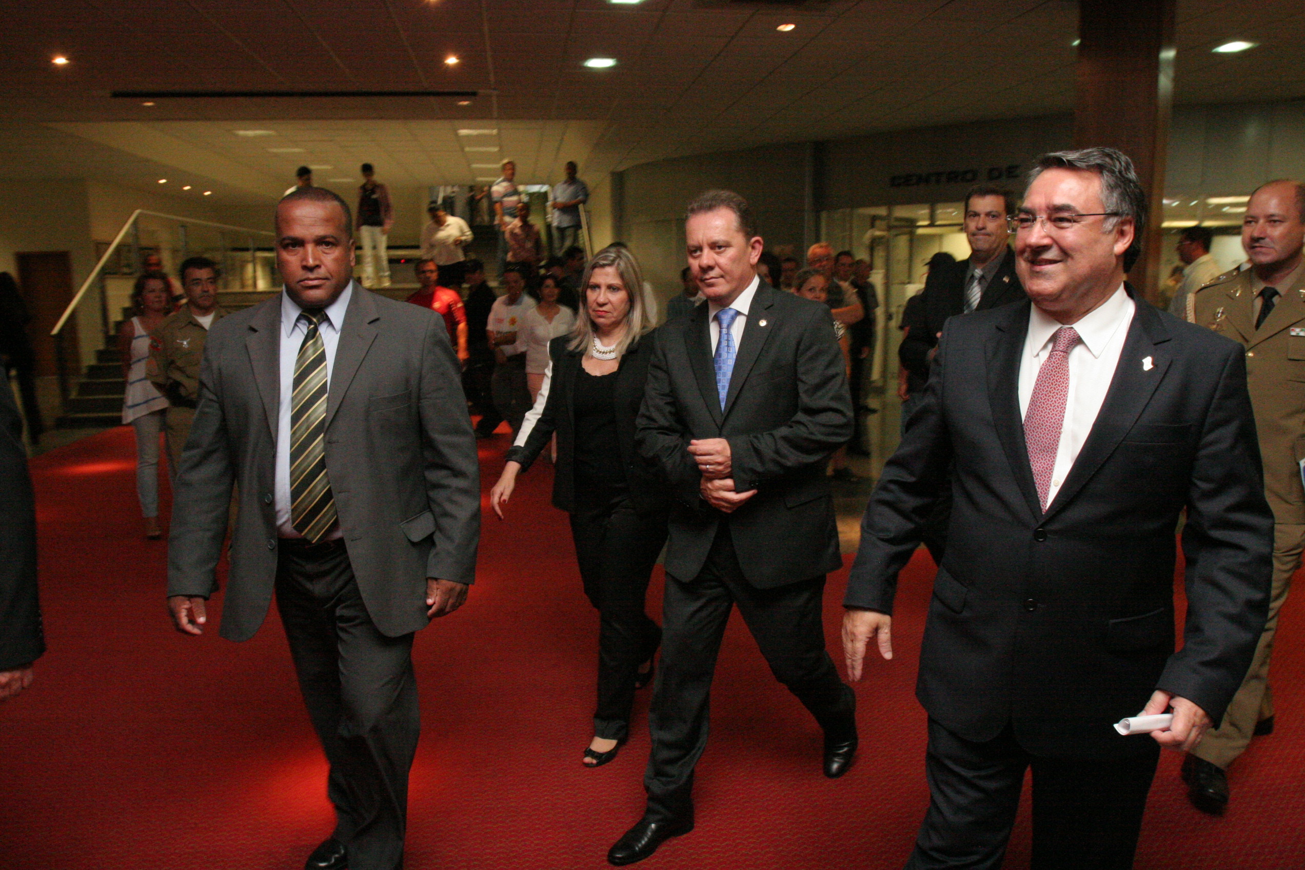 Governador deixa Palácio Barriga Verde